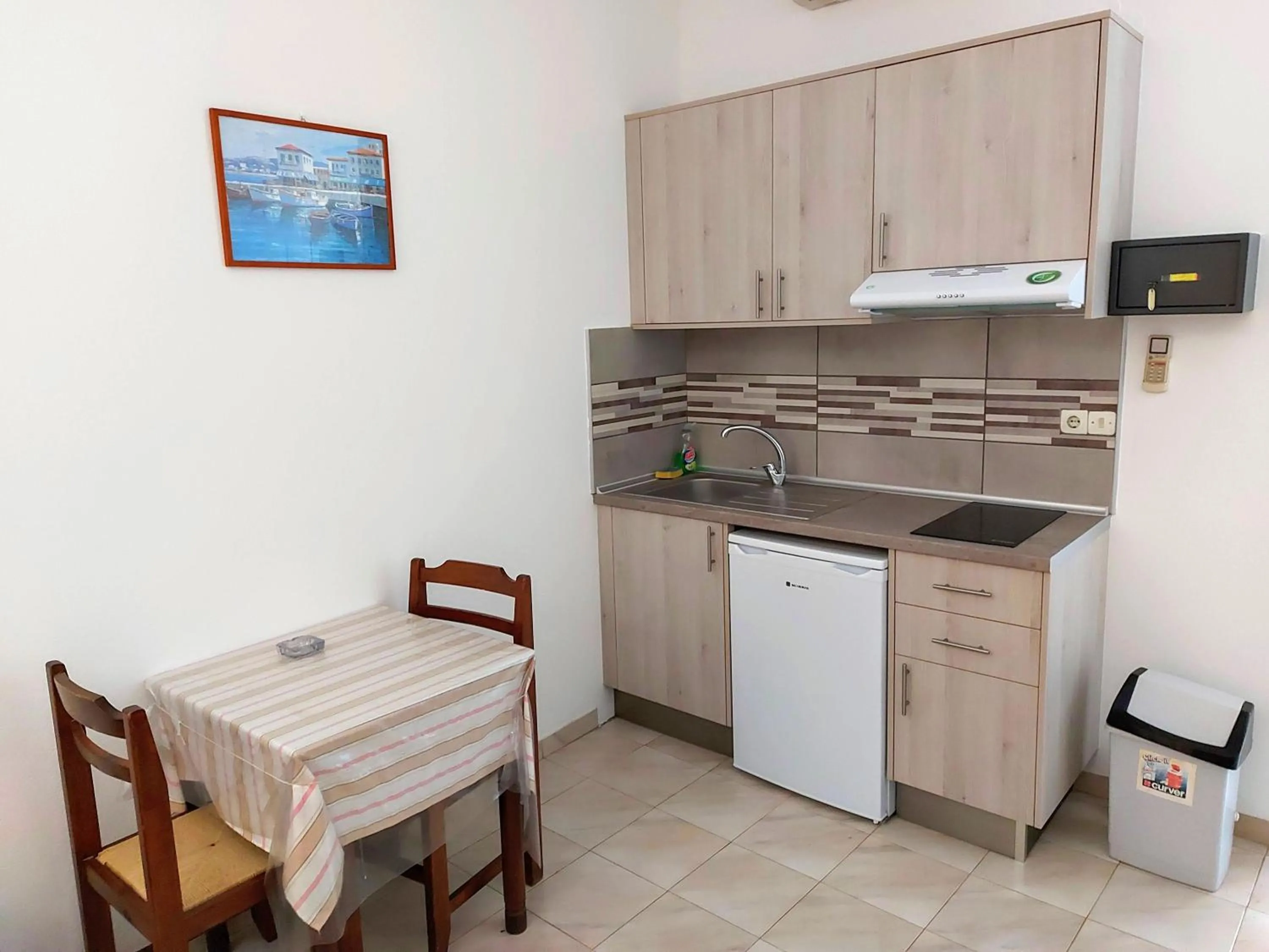 Kitchen or kitchenette in Studios Stavris