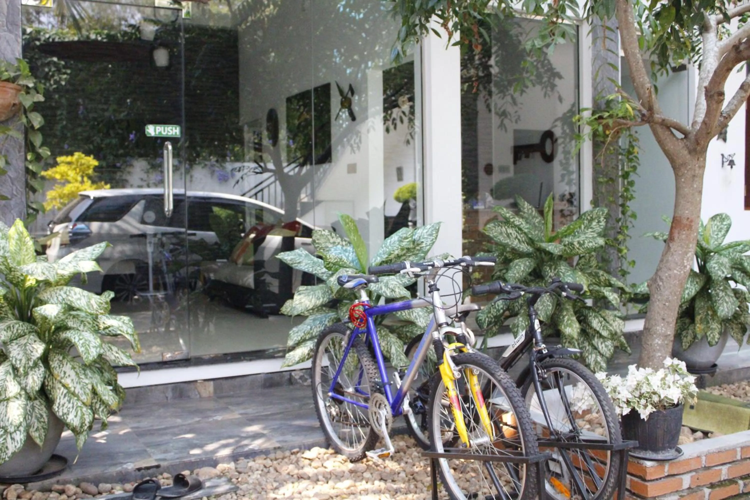 Day in Airport J Dream Resort