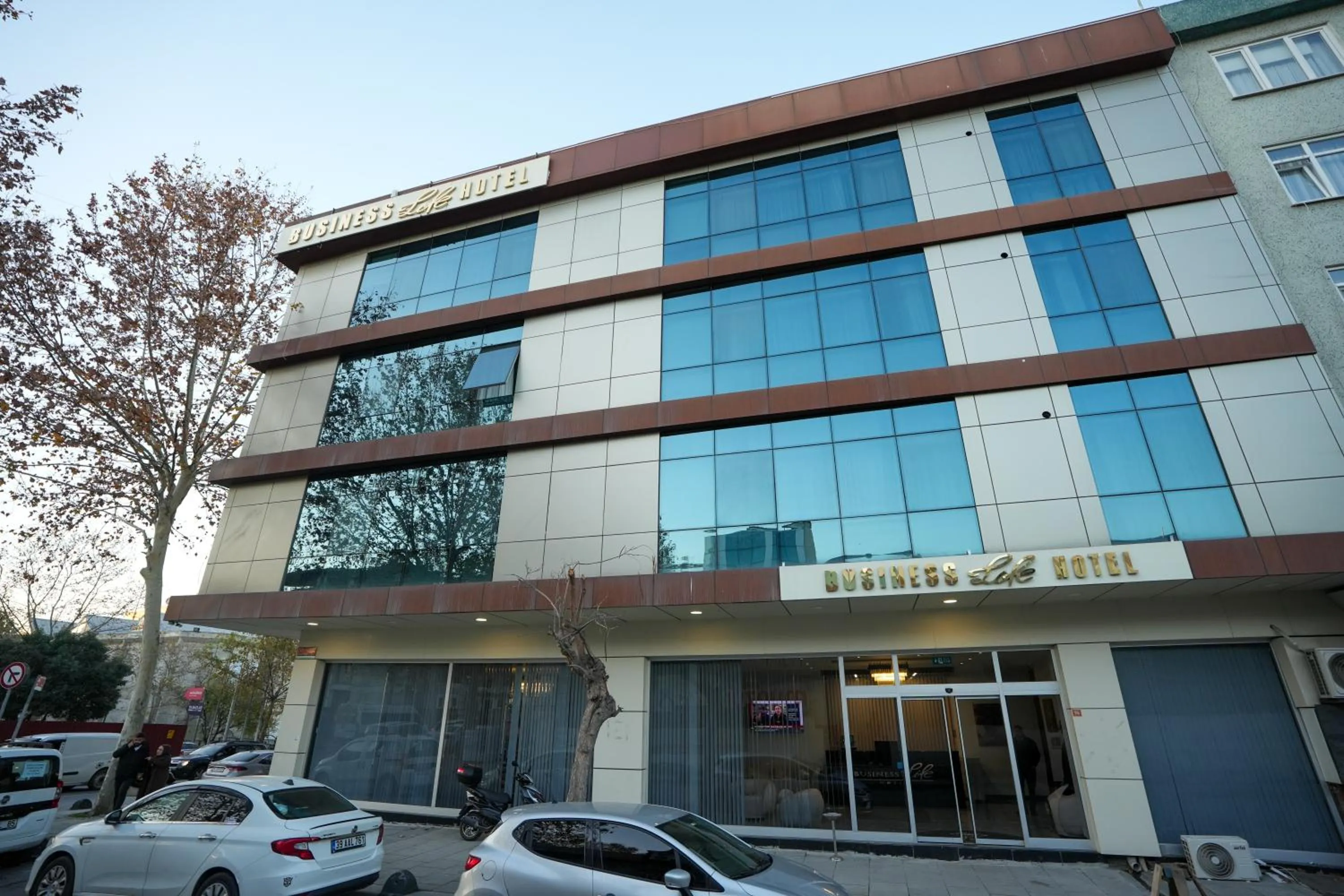 Property building in Business Life Hotel Güneşli