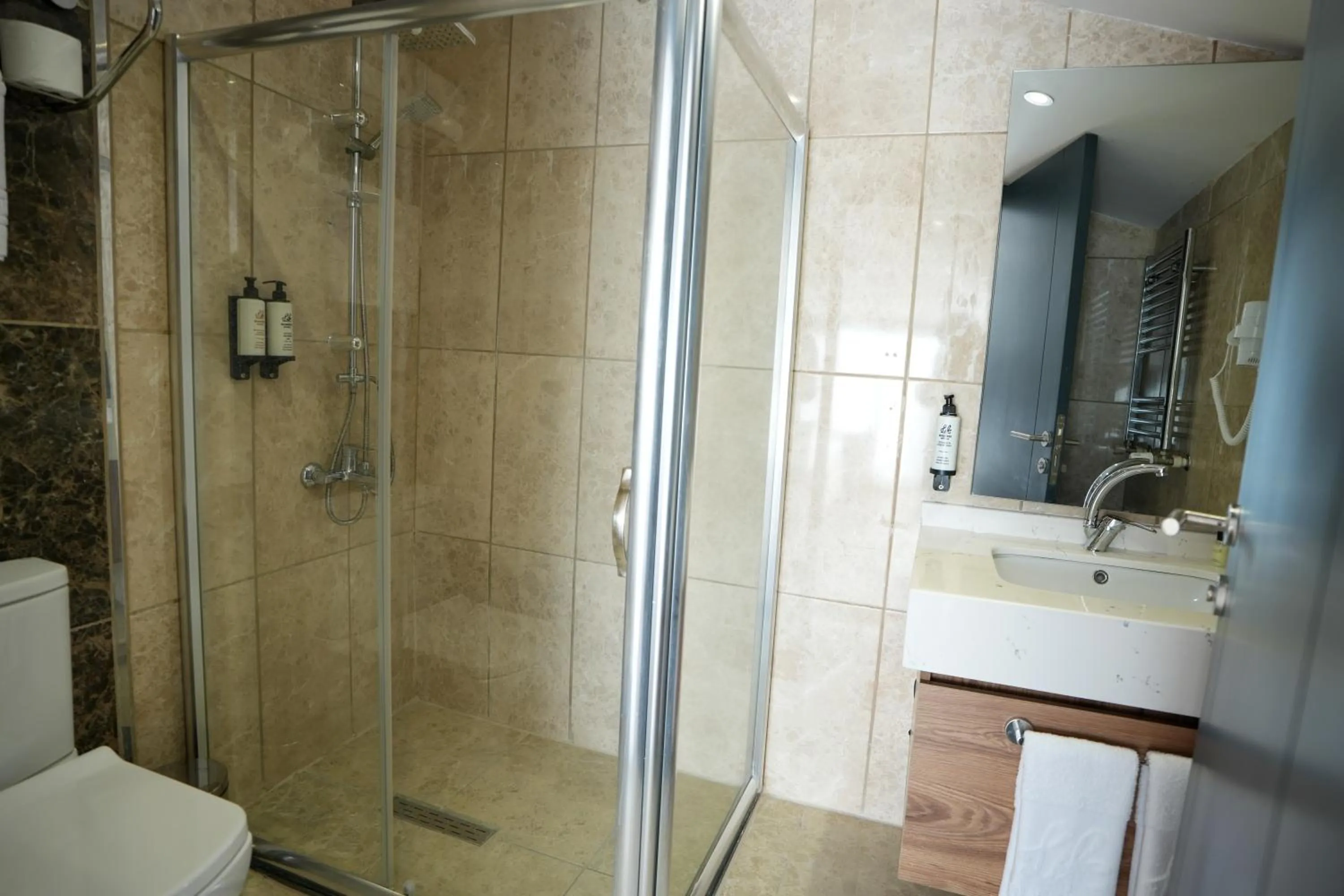 Bathroom in Business Life Hotel Güneşli