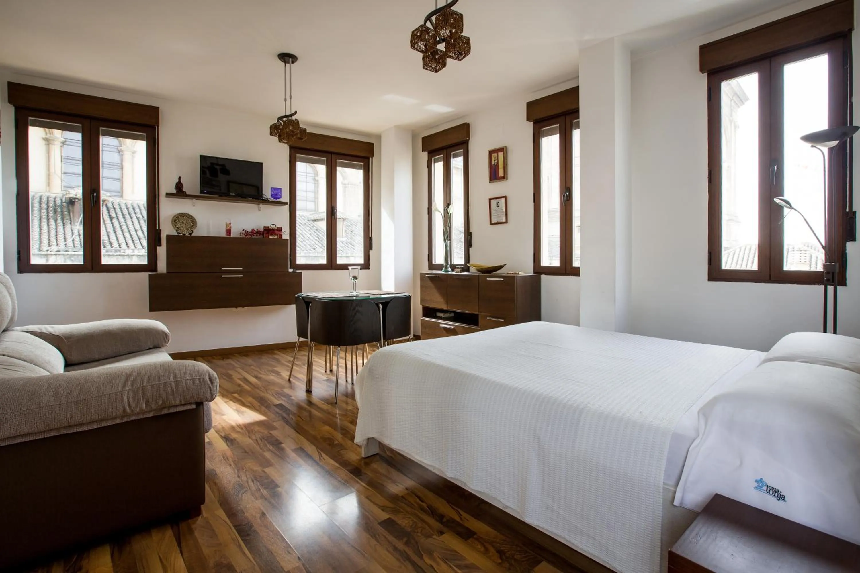 Nearby landmark, Bed in Apartamentos Casa de la Lonja