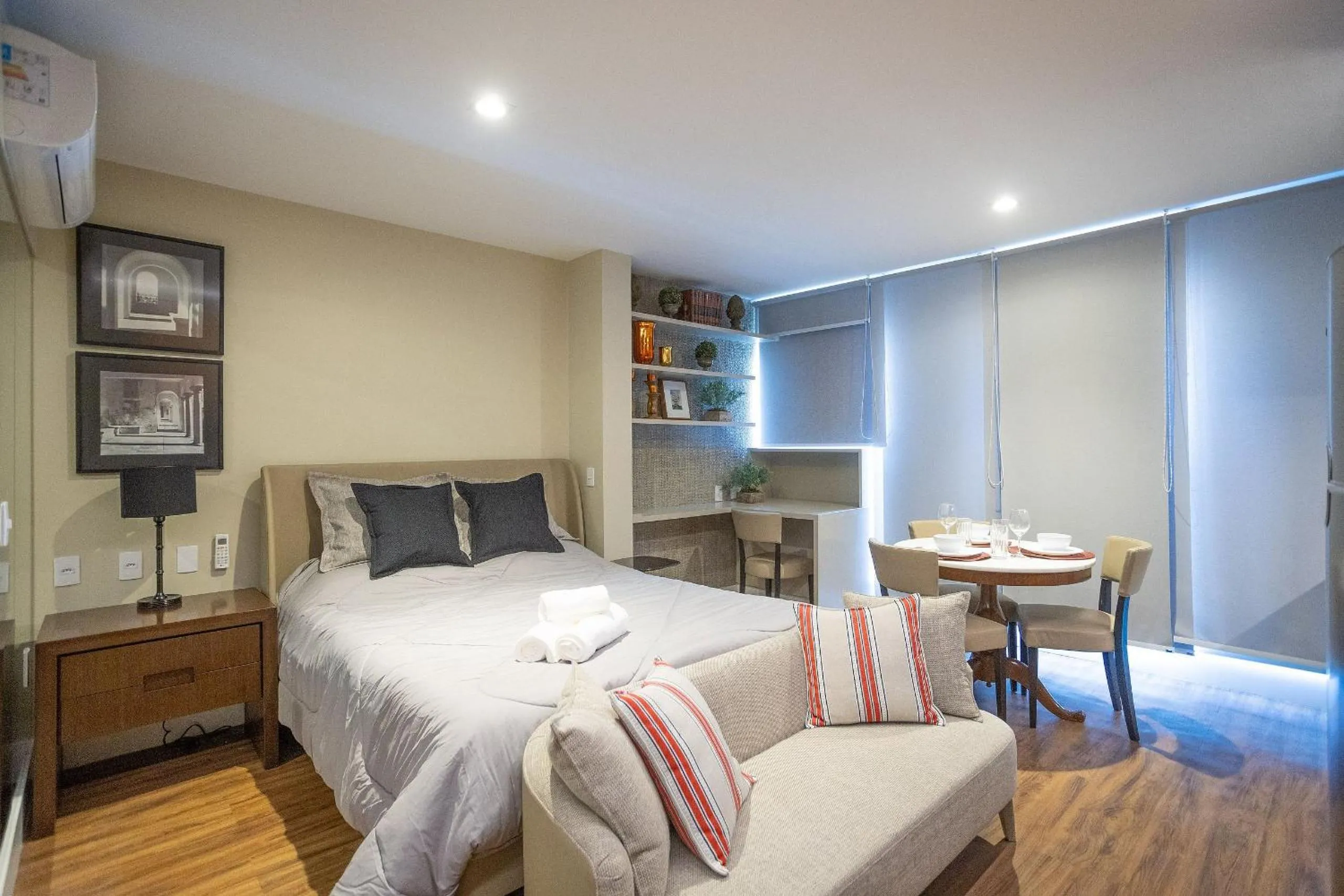 Bedroom, Bed in DSG Itaim by Conviva