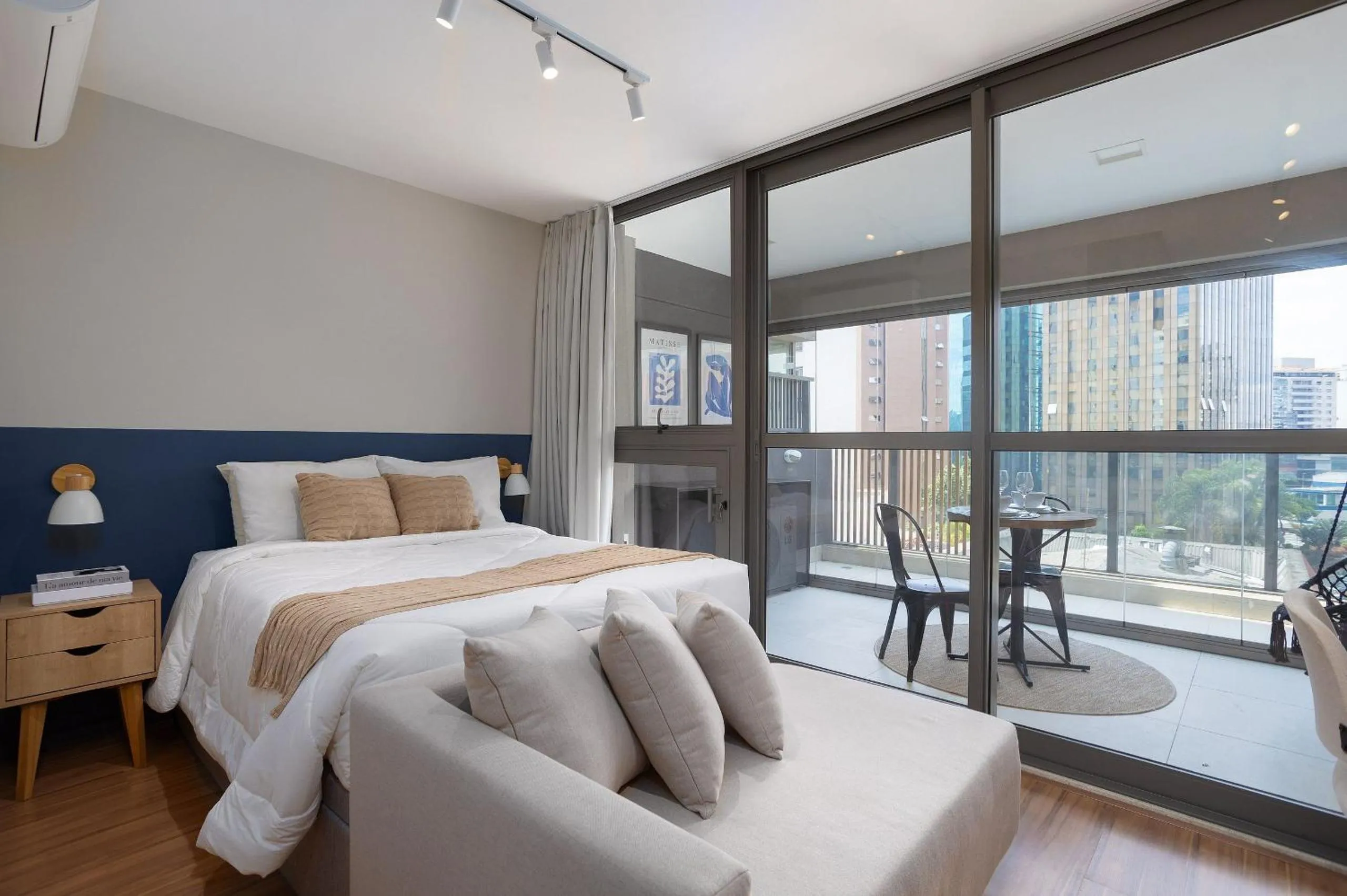 Bed in DSG Itaim by Conviva