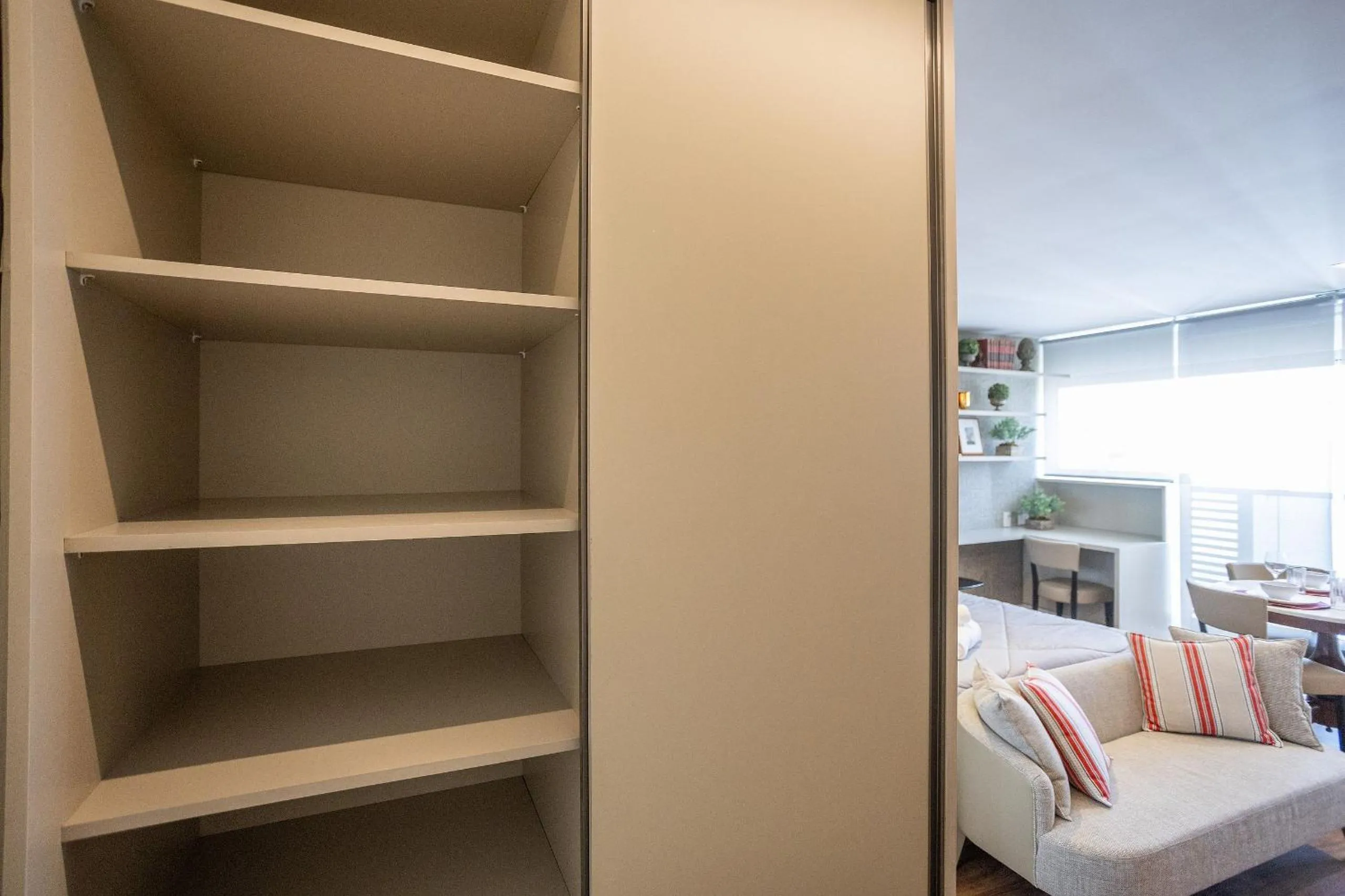 Bedroom, Bed in DSG Itaim by Conviva