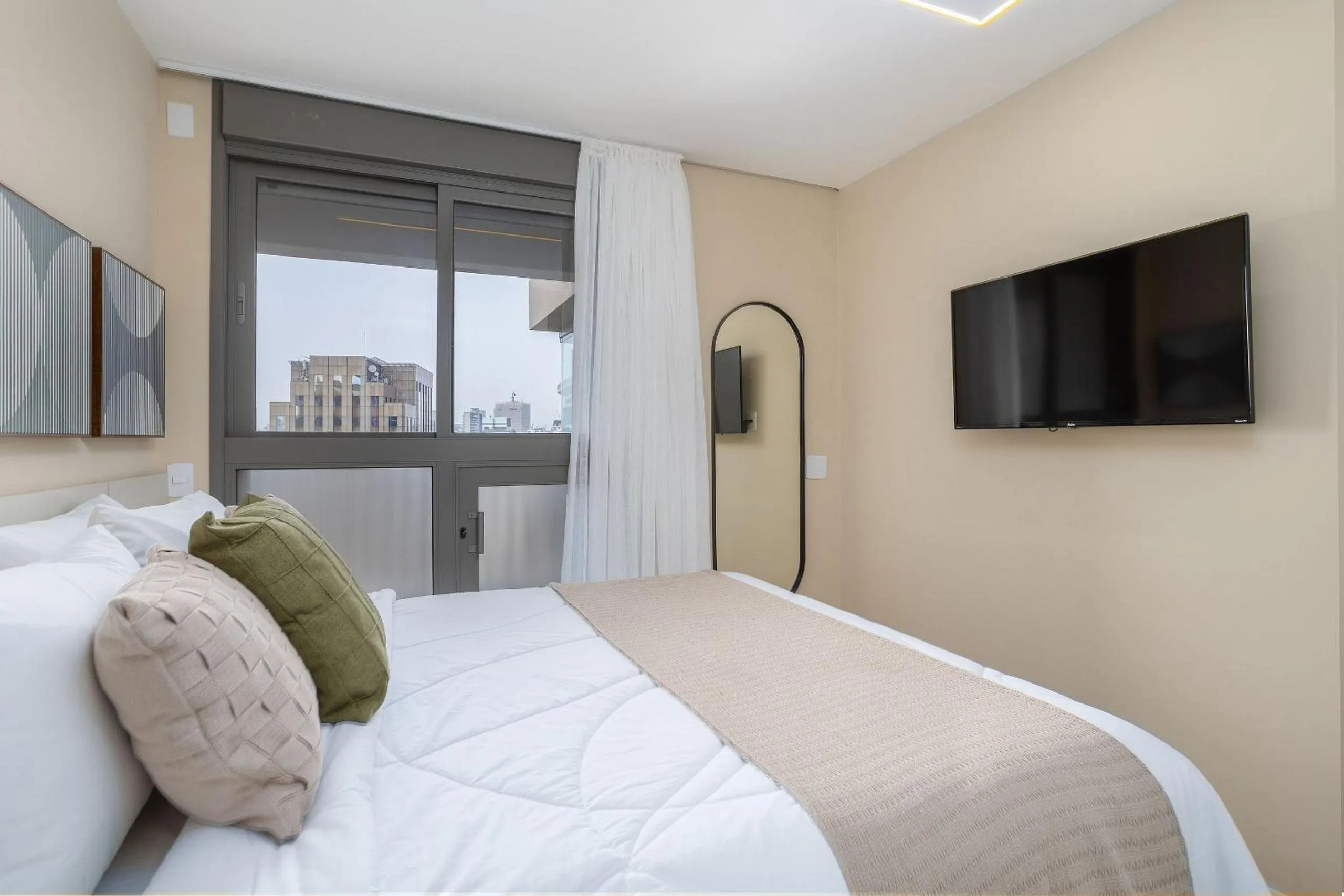 Bedroom, Bed in DSG Itaim by Conviva