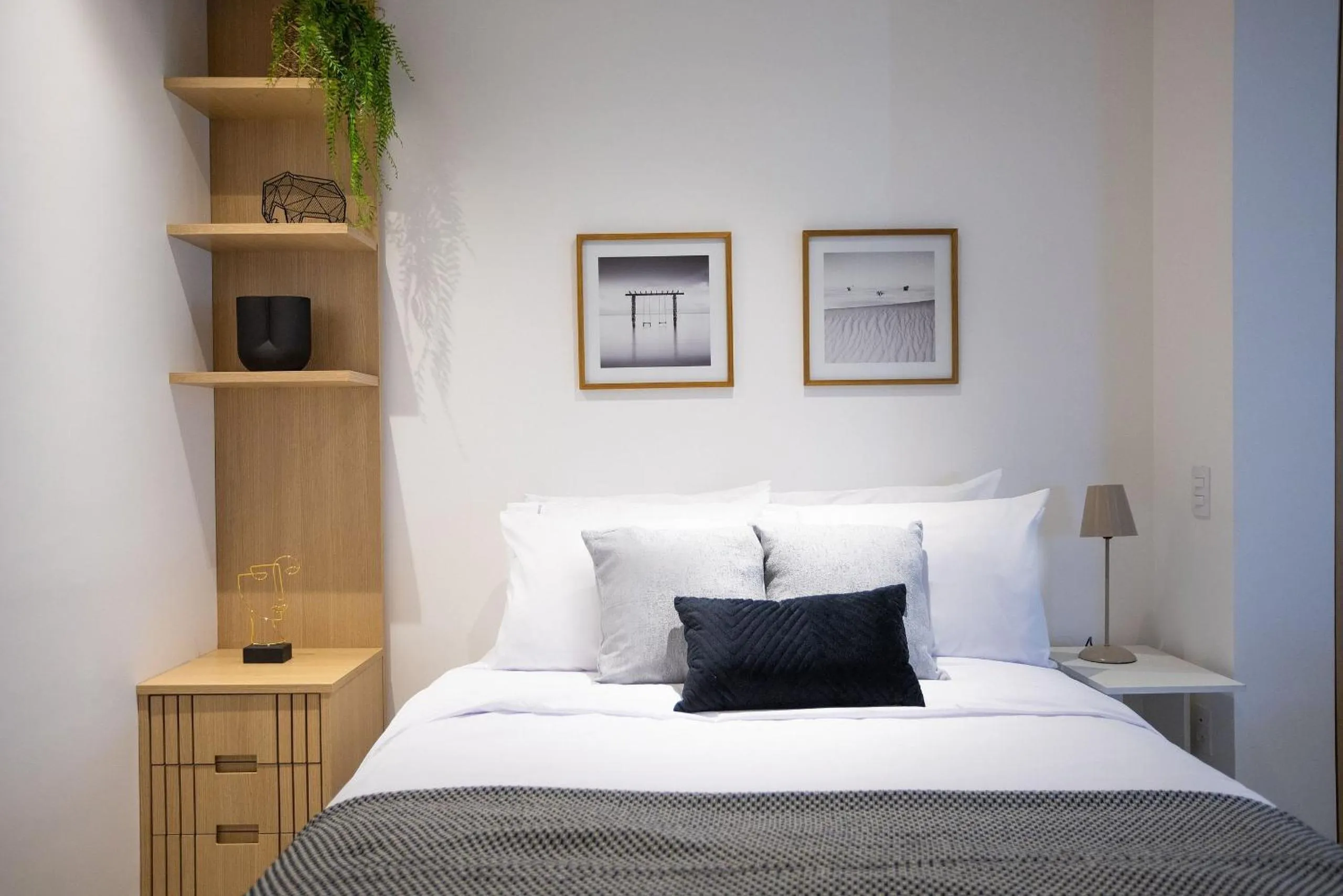 Bedroom, Bed in DSG Itaim by Conviva