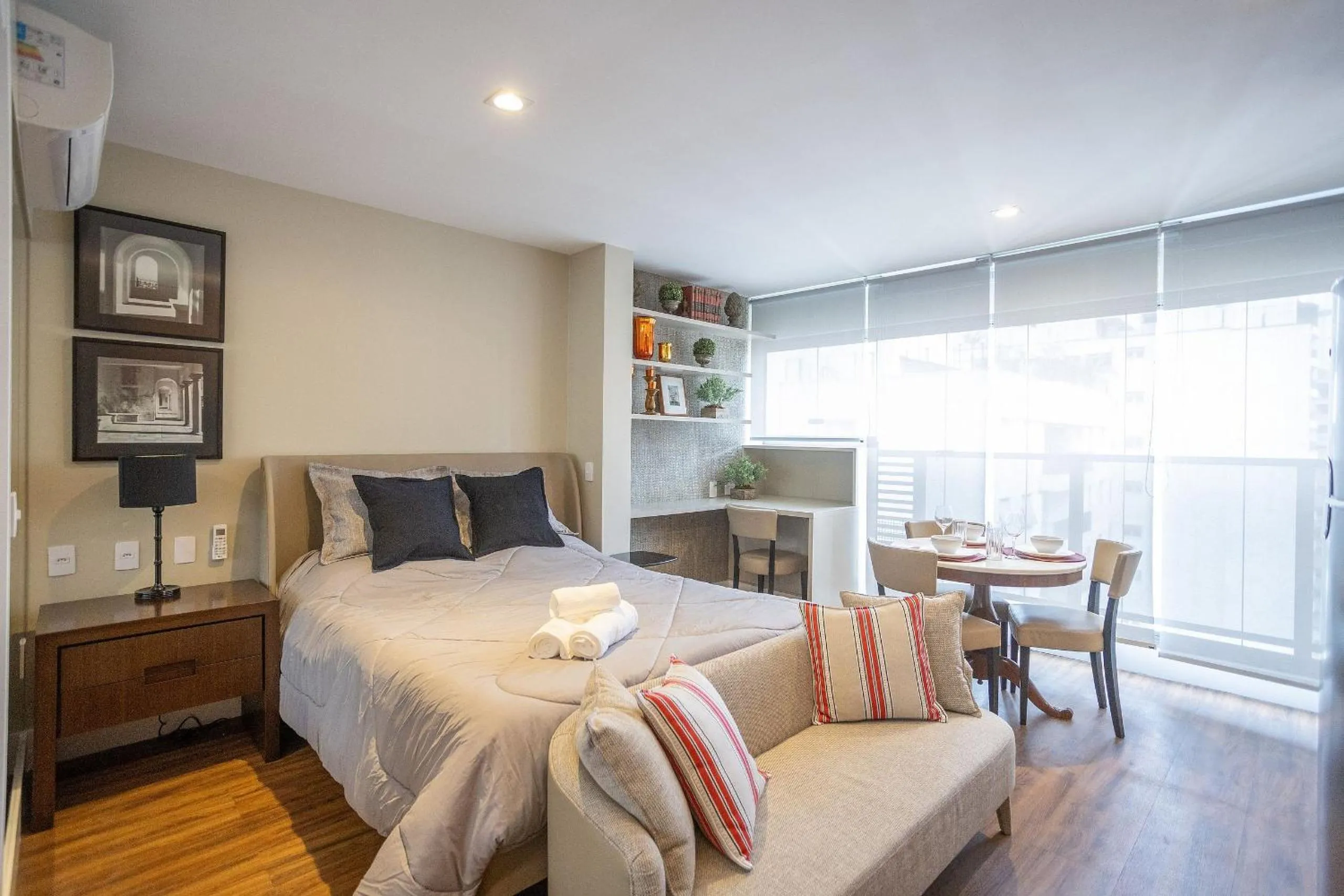 Bedroom, Bed in DSG Itaim by Conviva