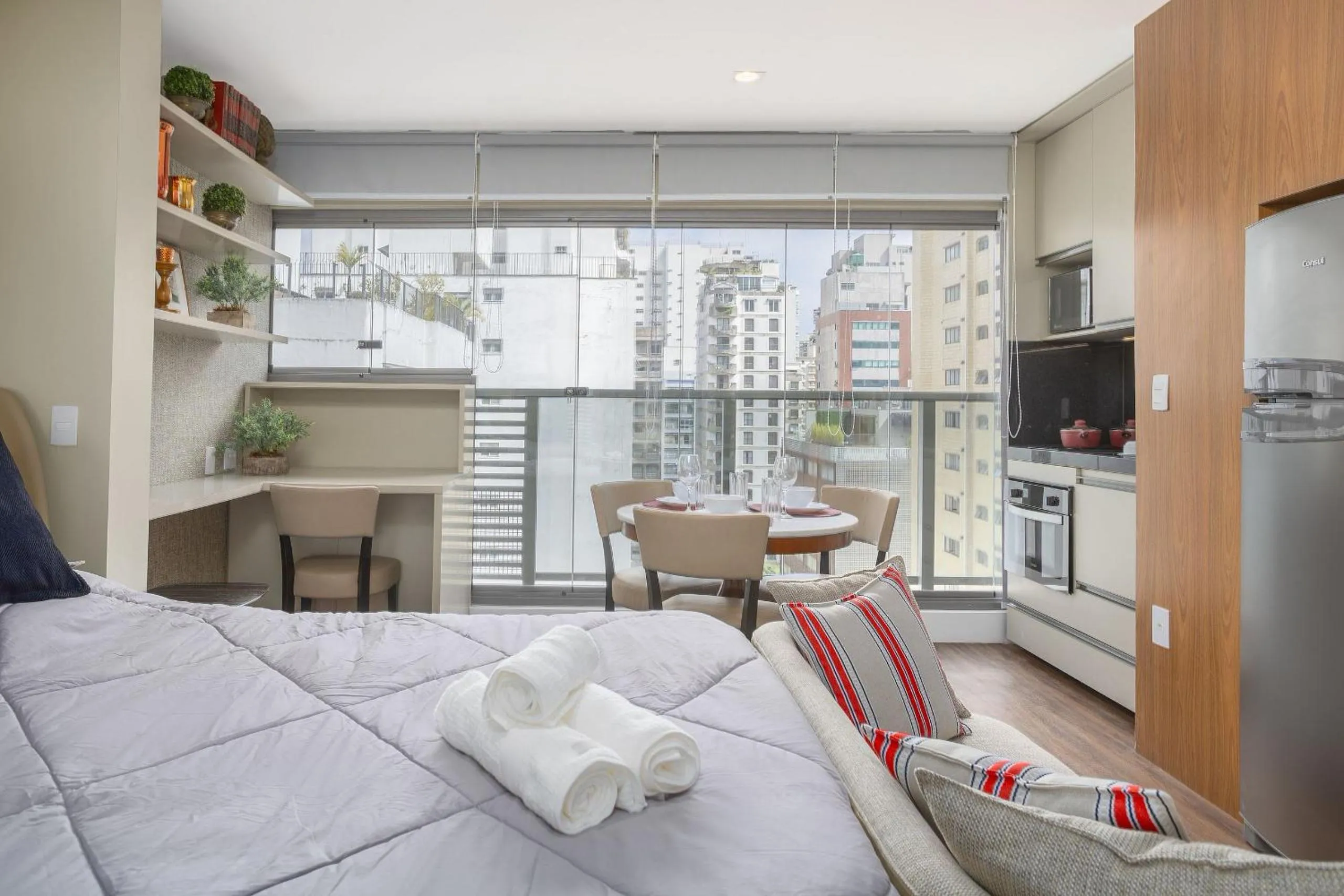 Bedroom in DSG Itaim by Conviva