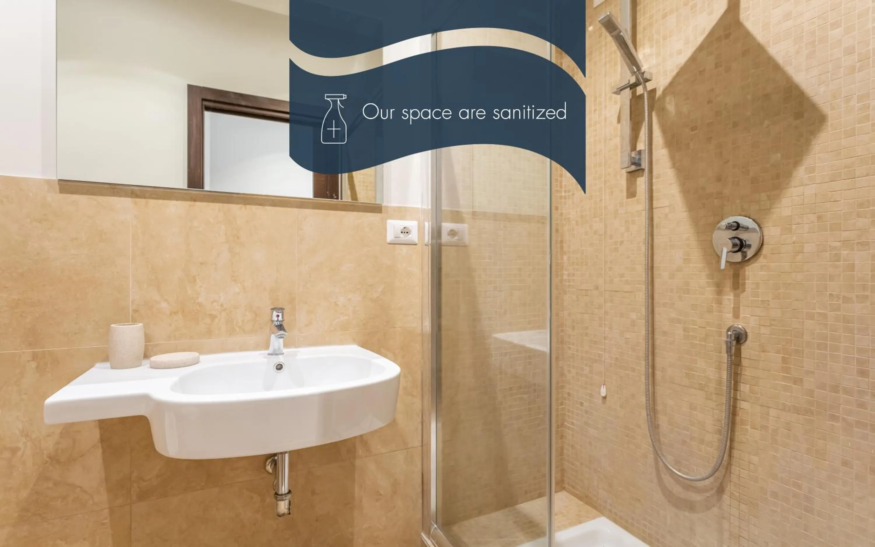 Text overlay in Daplace - Gran Torino Suites