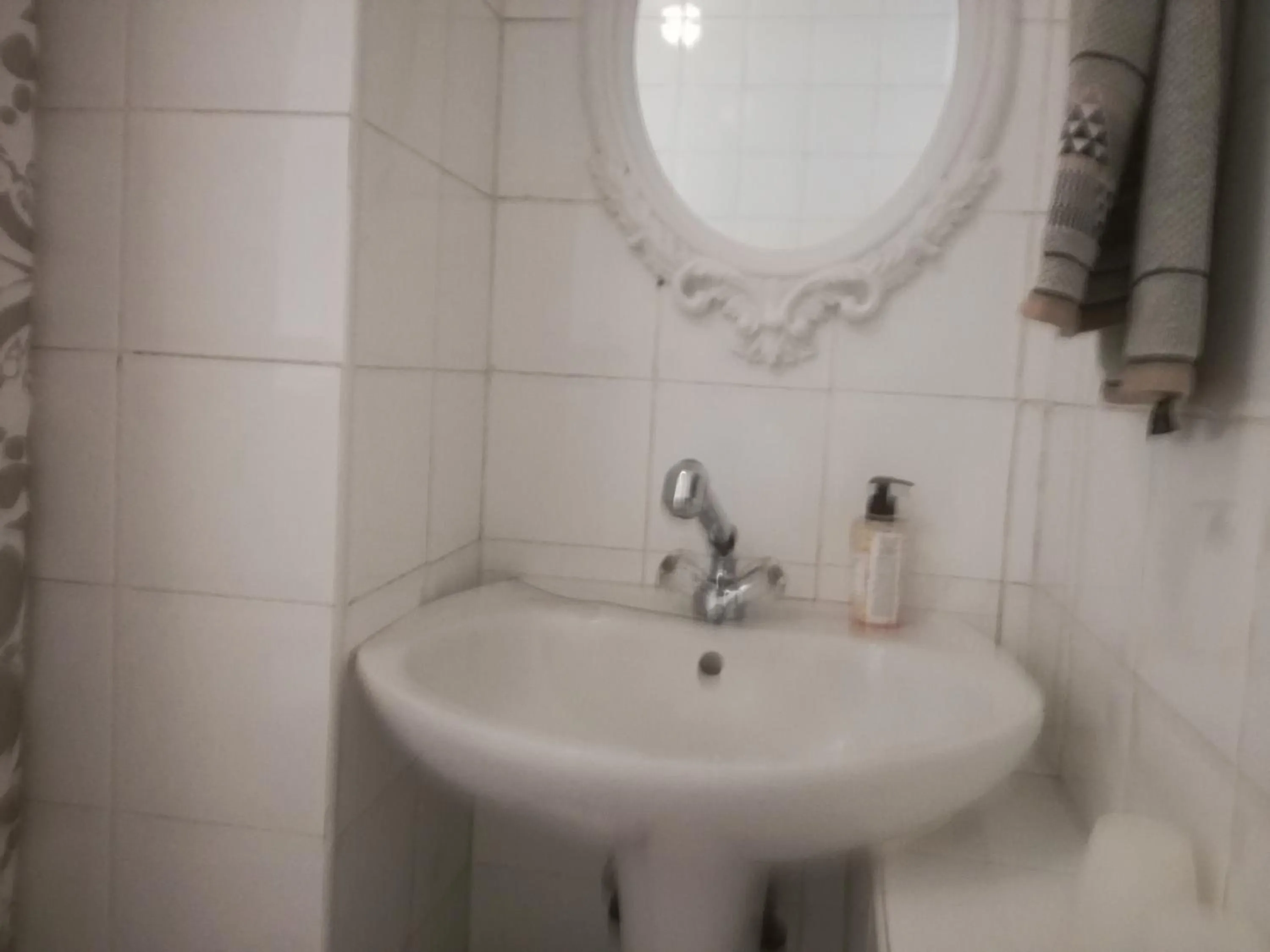 Bathroom in Valley Guest House