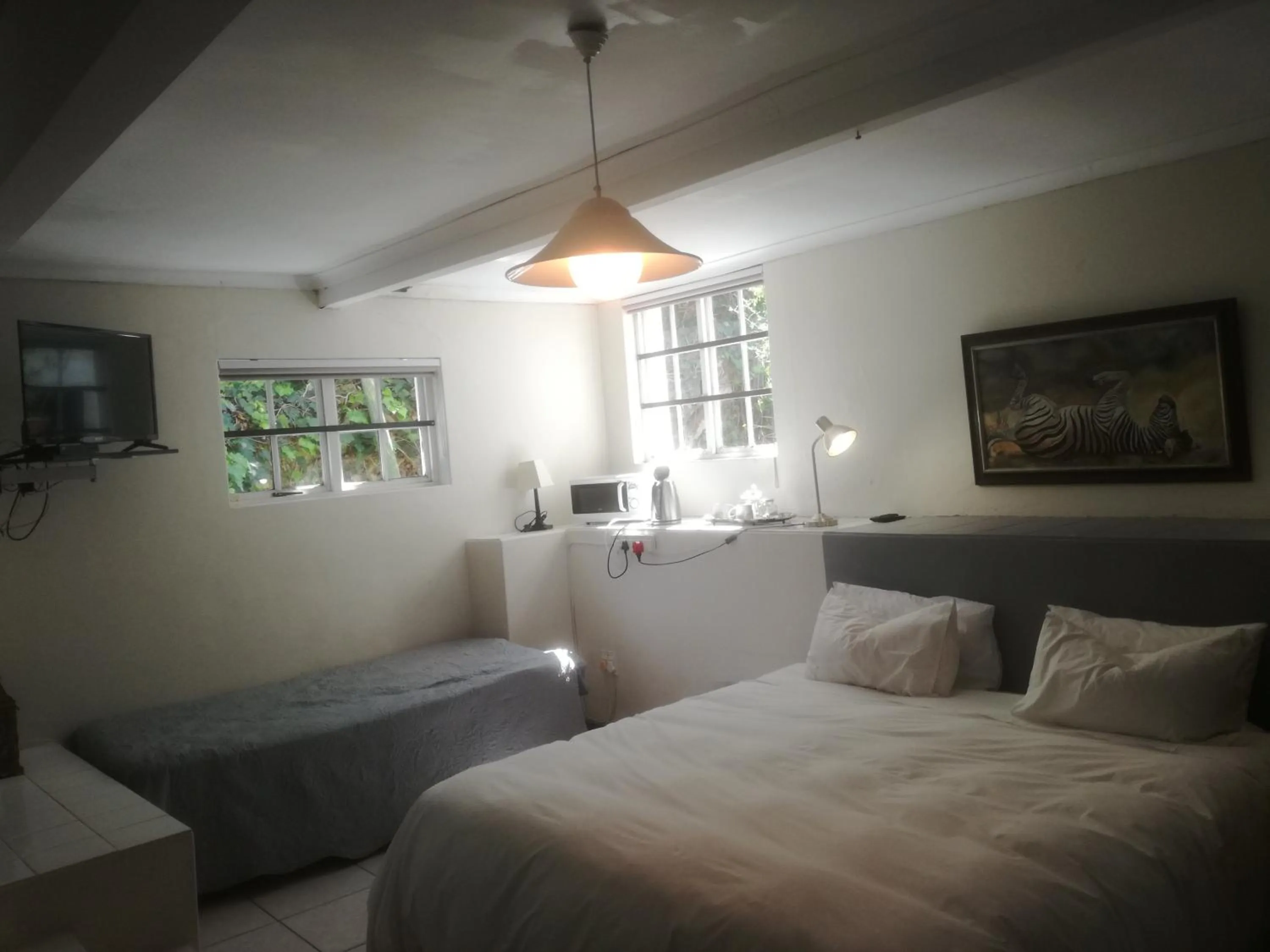 View (from property/room), Bed in Valley Guest House