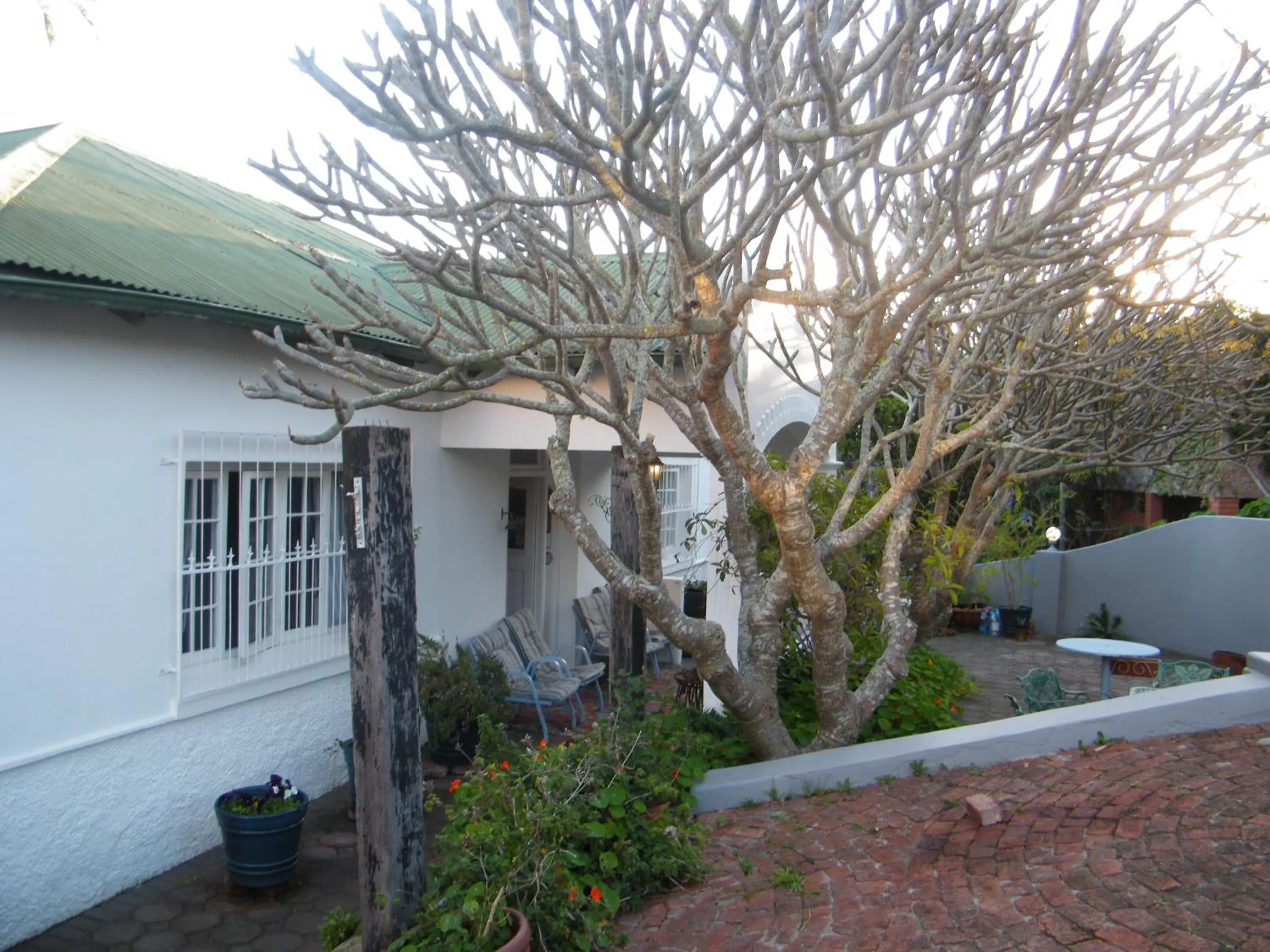 Facade/entrance in Valley Guest House