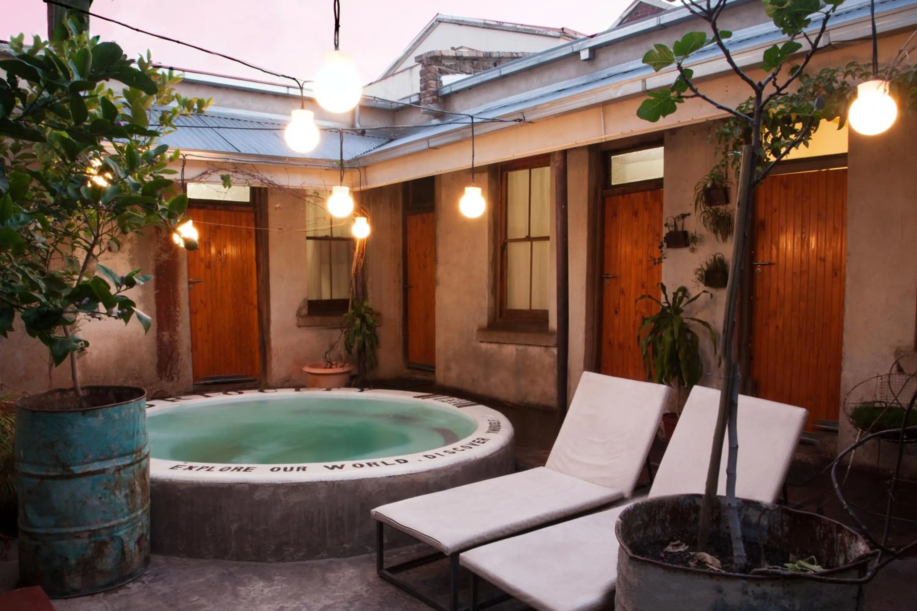 Bathroom in CURIOCITY Backpackers Johannesburg