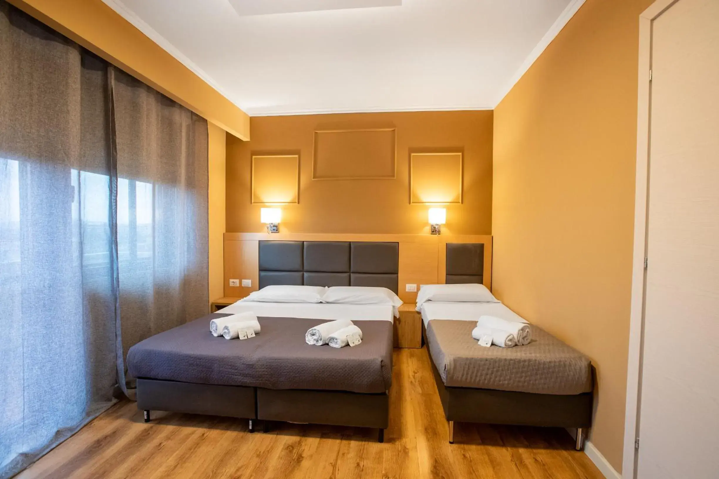 Standard Triple Room in EURHOTEL Standard Triple Room in EURHOTEL