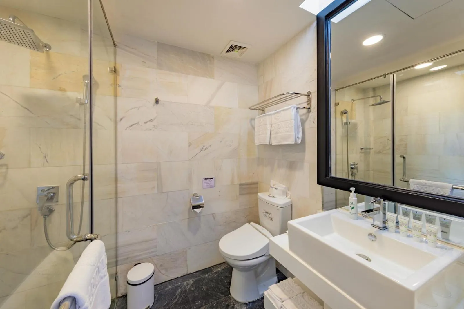 Bathroom in Grandvrio City Danang By Route Inn Group