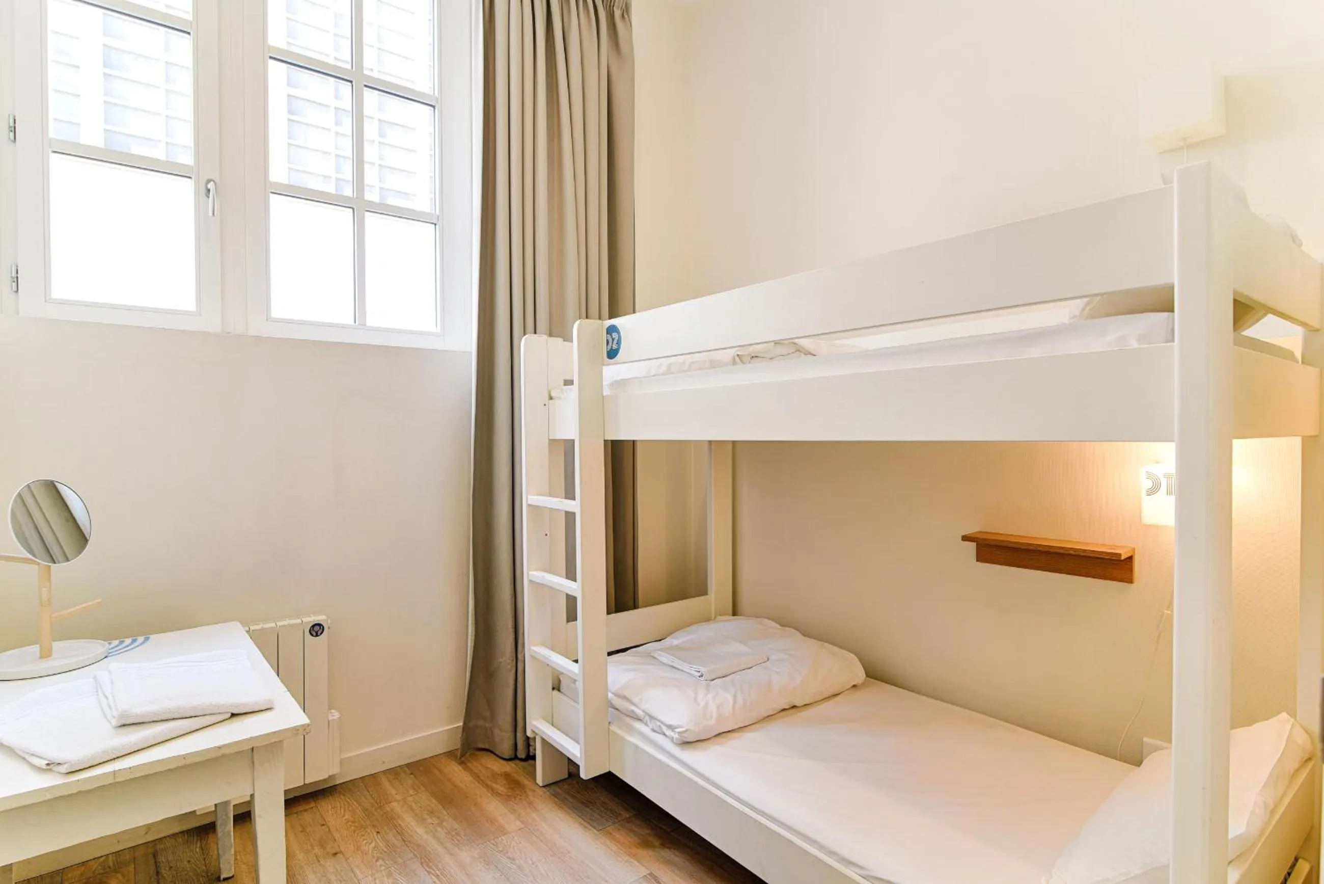 Bedroom, Bed in SLO Hostel Lyon Saxe