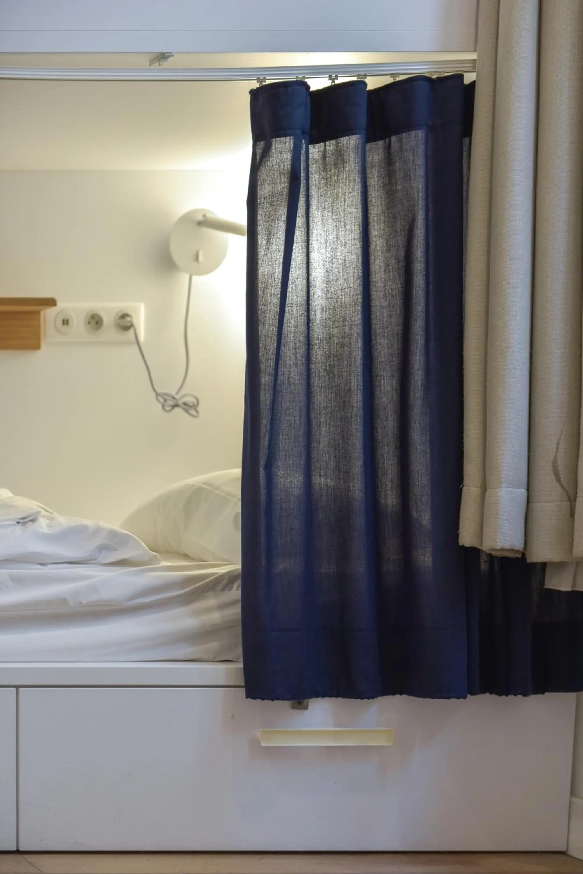 Bed in SLO Hostel Lyon Saxe