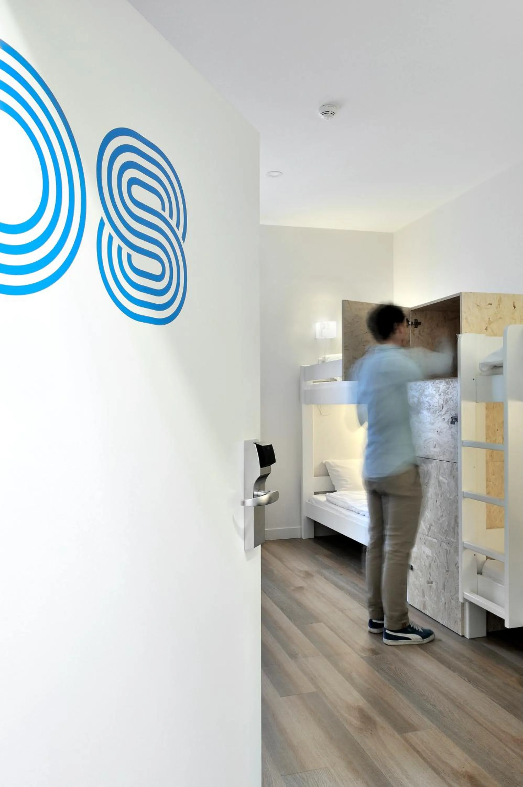 People in SLO Hostel Lyon Saxe