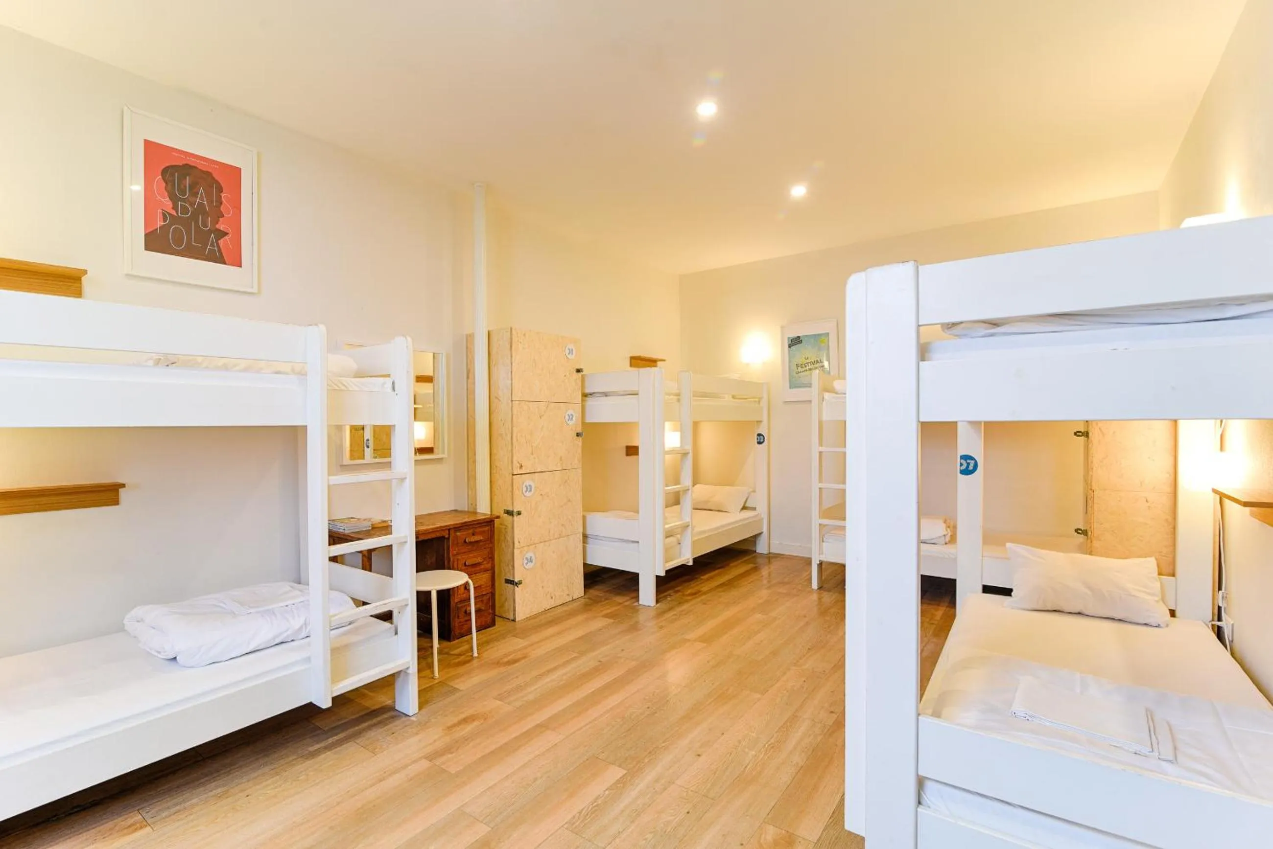 Bed in SLO Hostel Lyon Saxe