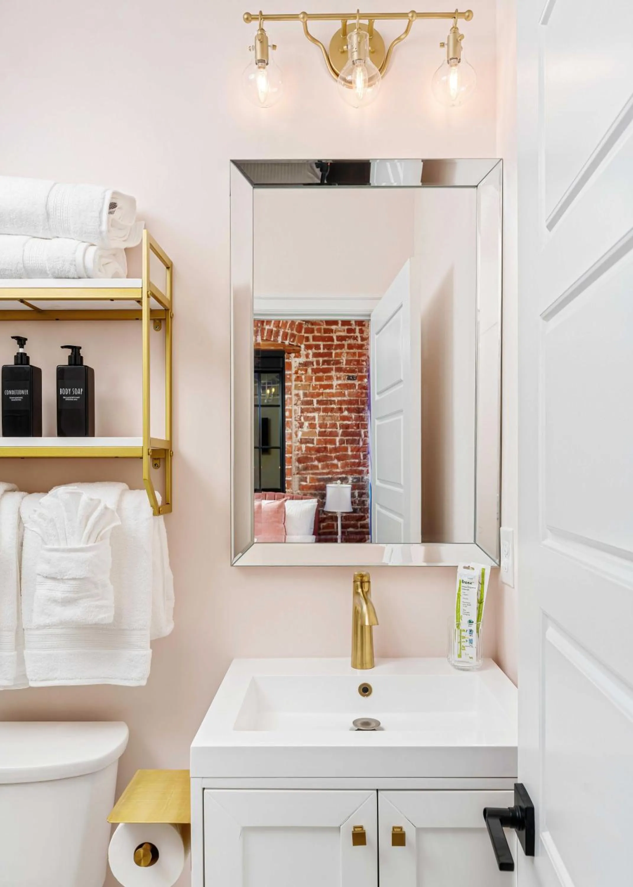 Bed in The Acoma House