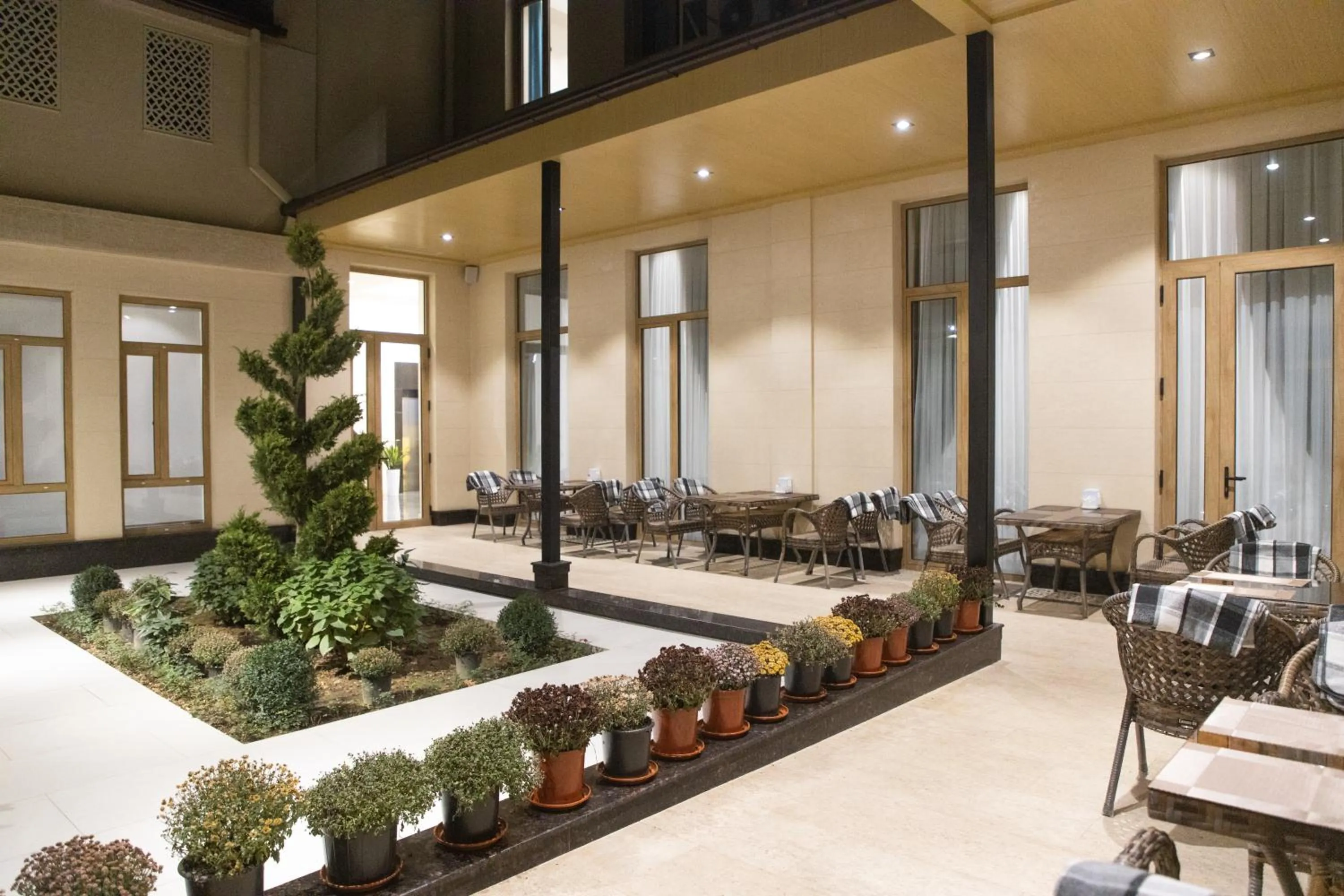 Seating area in Hotel Marwa Tashkent Pool&Spa