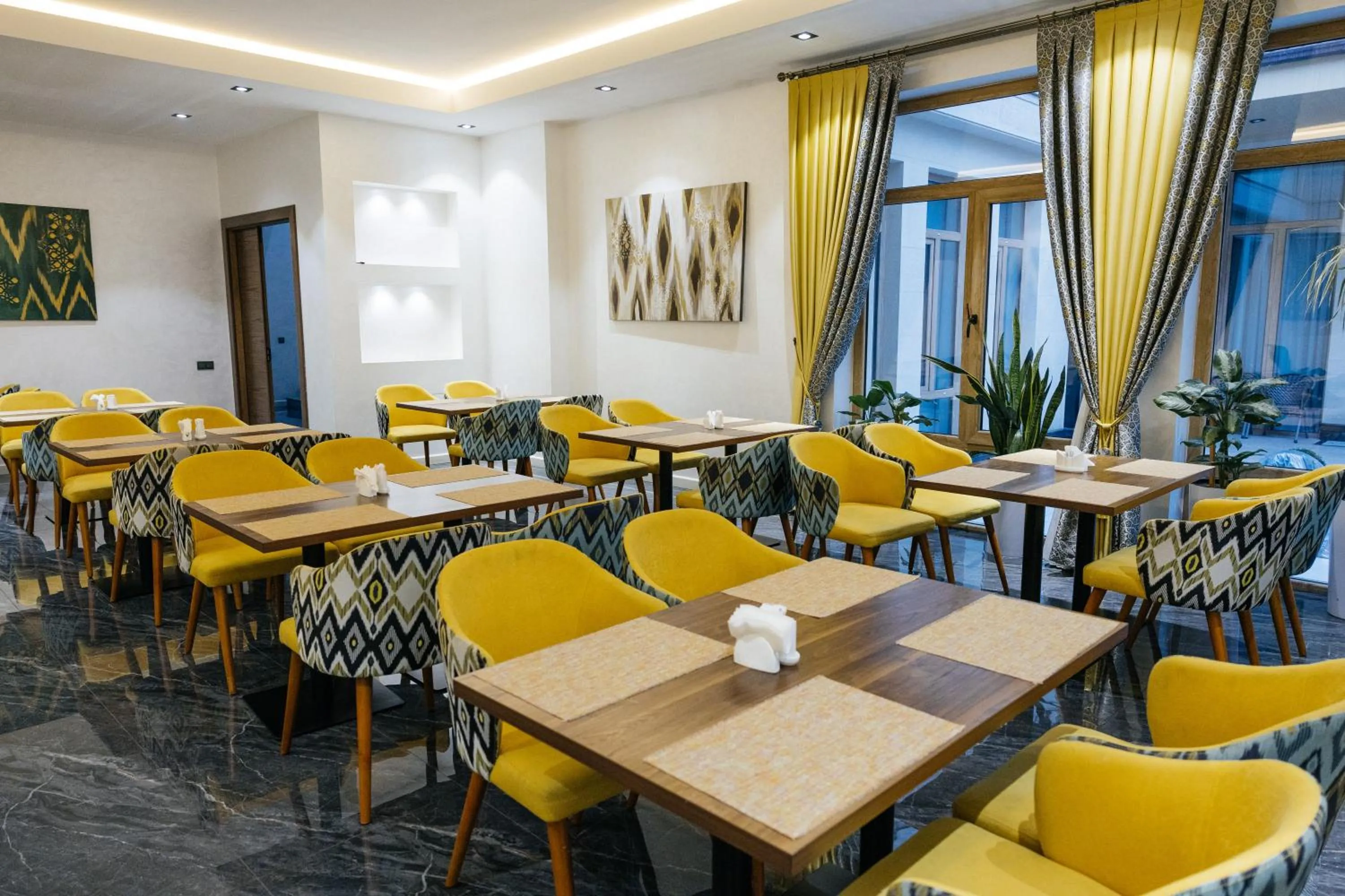 Restaurant/places to eat in Hotel Marwa Tashkent Pool&Spa