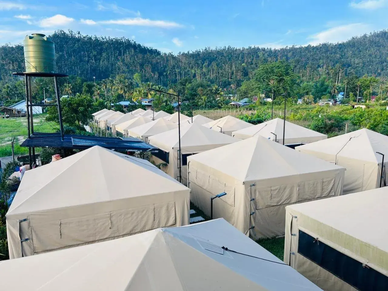 Camp Backpackers Port Barton Camp Backpackers Port Barton