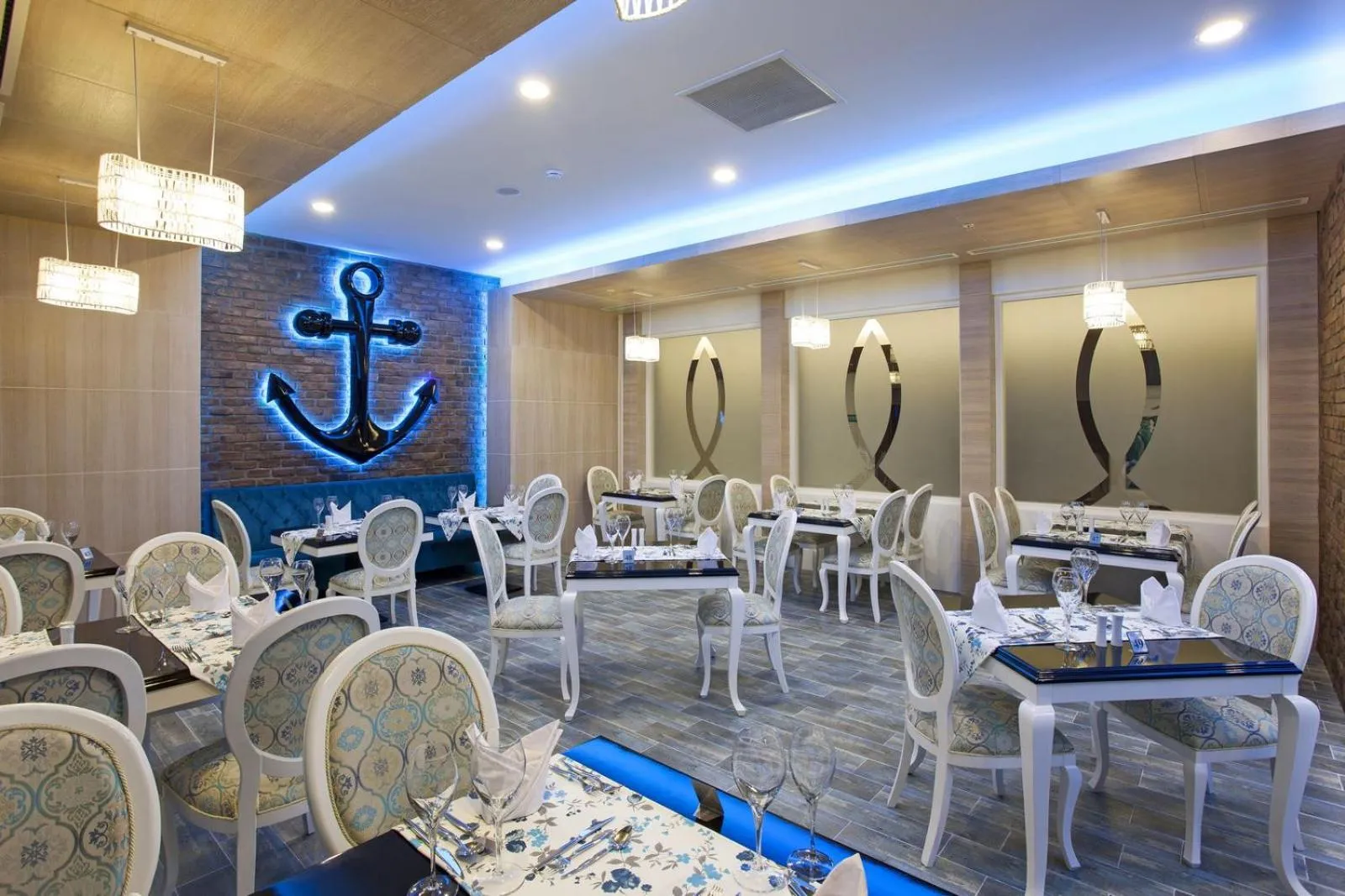 Restaurant/places to eat in Luna Blanca Resort & Spa