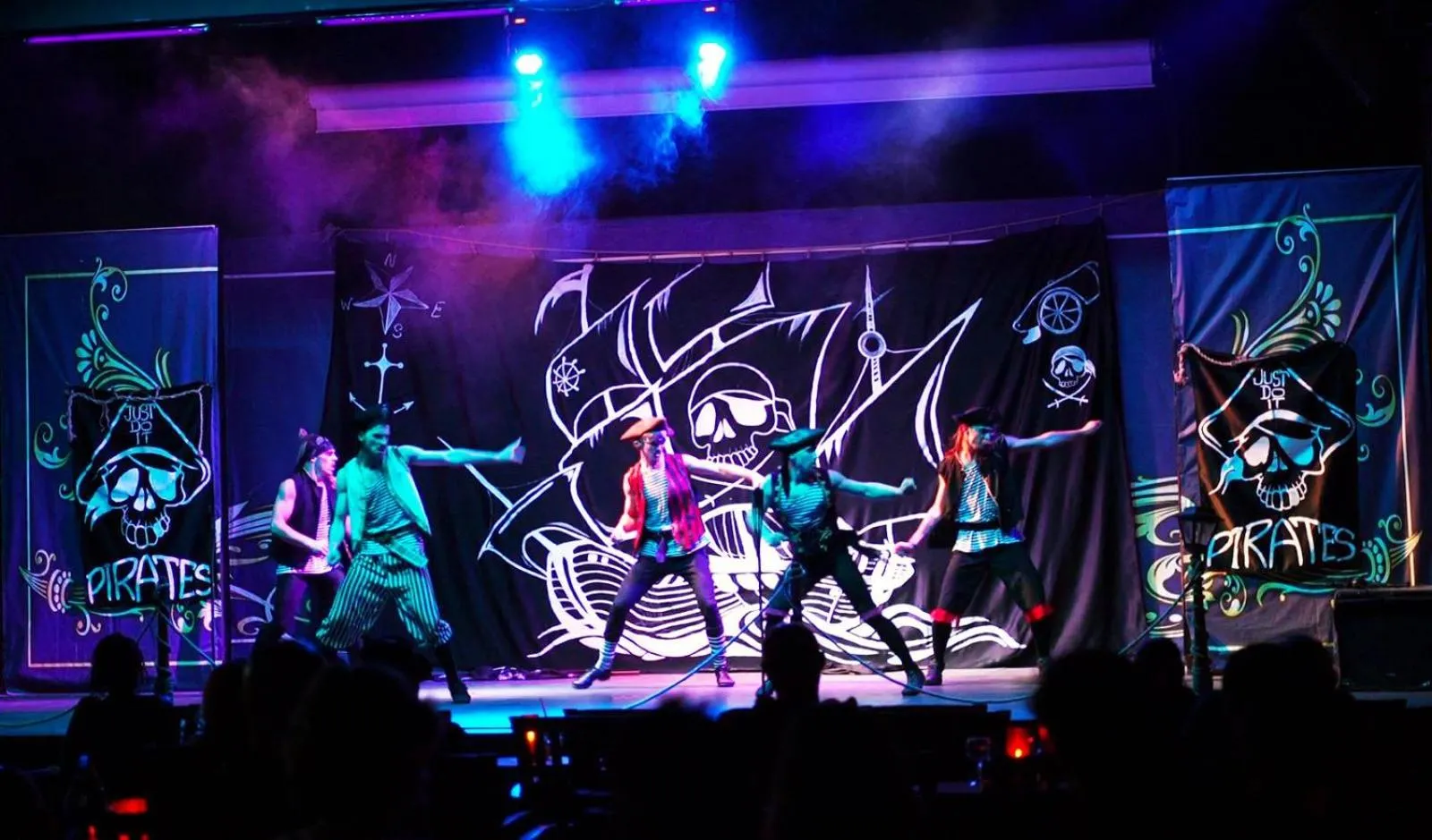 People in Luna Blanca Resort & Spa