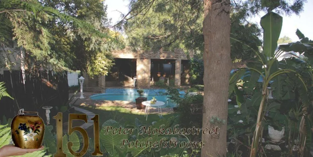 Day in Just Tiffany Guest House & Conference Facility