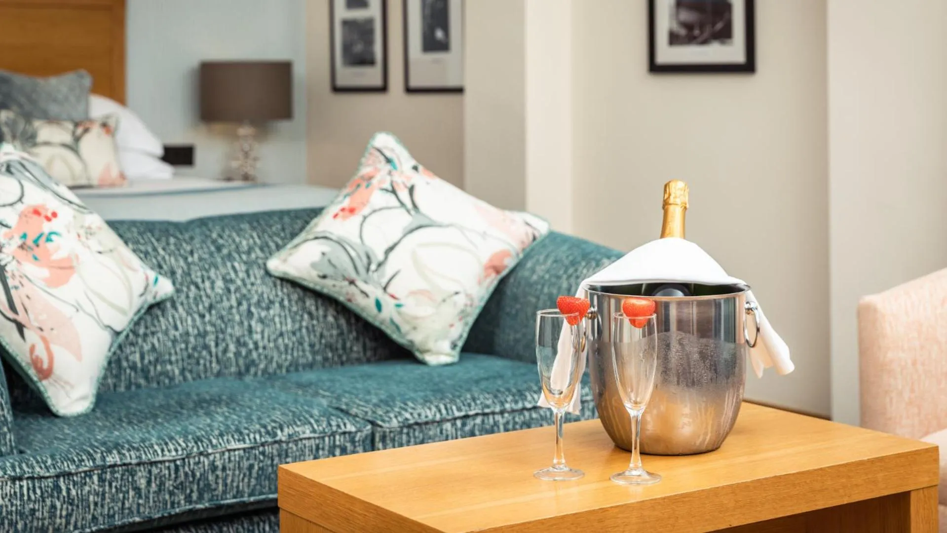 Bed in The Stormont Hotel