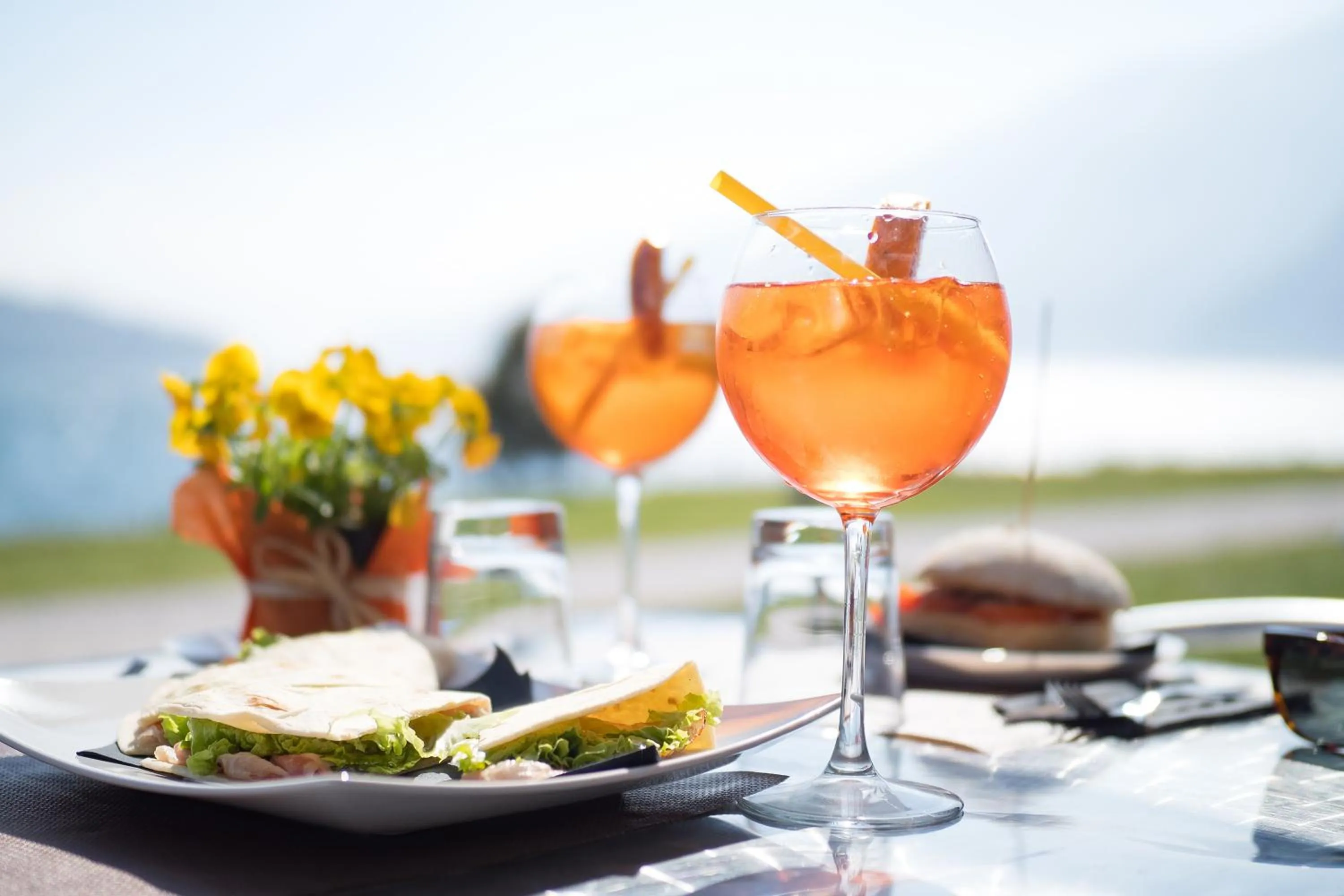 Restaurant/places to eat in Lake Como Beach Hostel