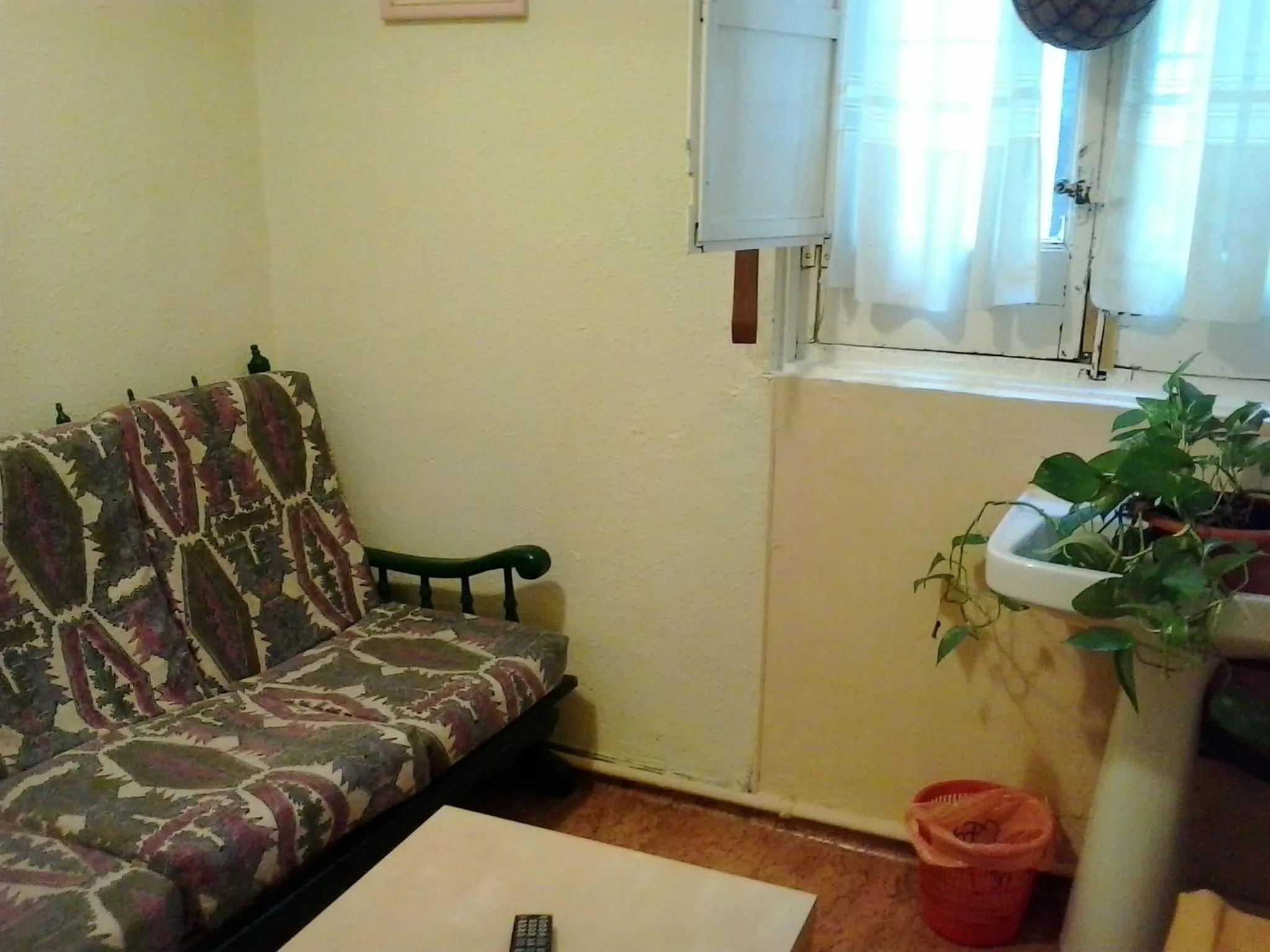 Lounge or bar in Hostal Alonso No Limit Madrid