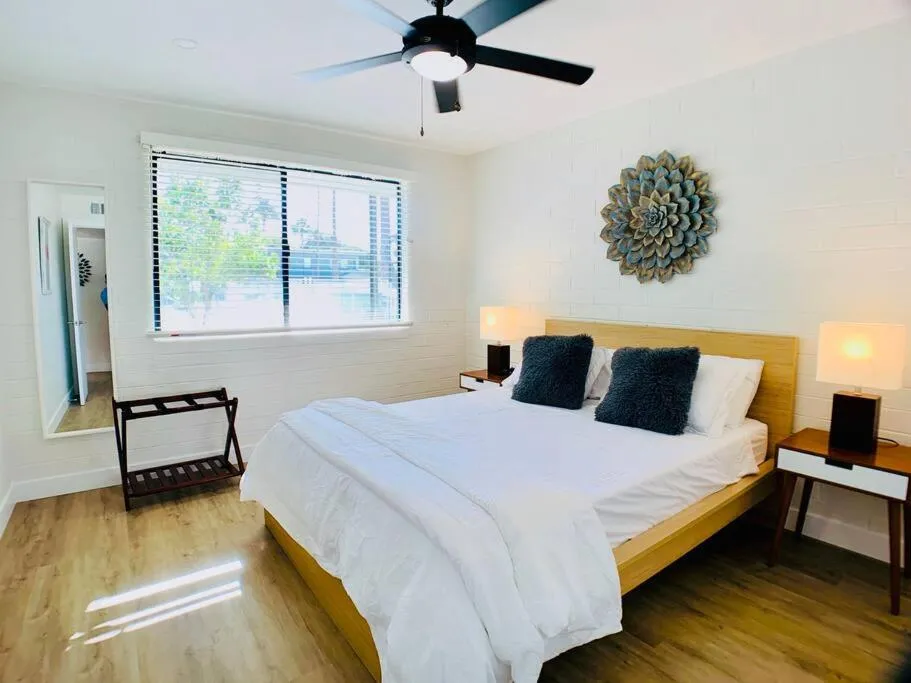 Bed in Primo Old Town Location w/ Heated Pool