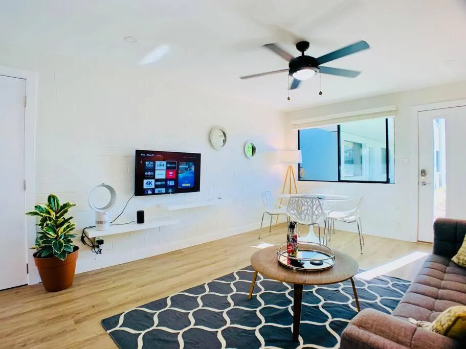 Primo Old Town Location w/ Heated Pool