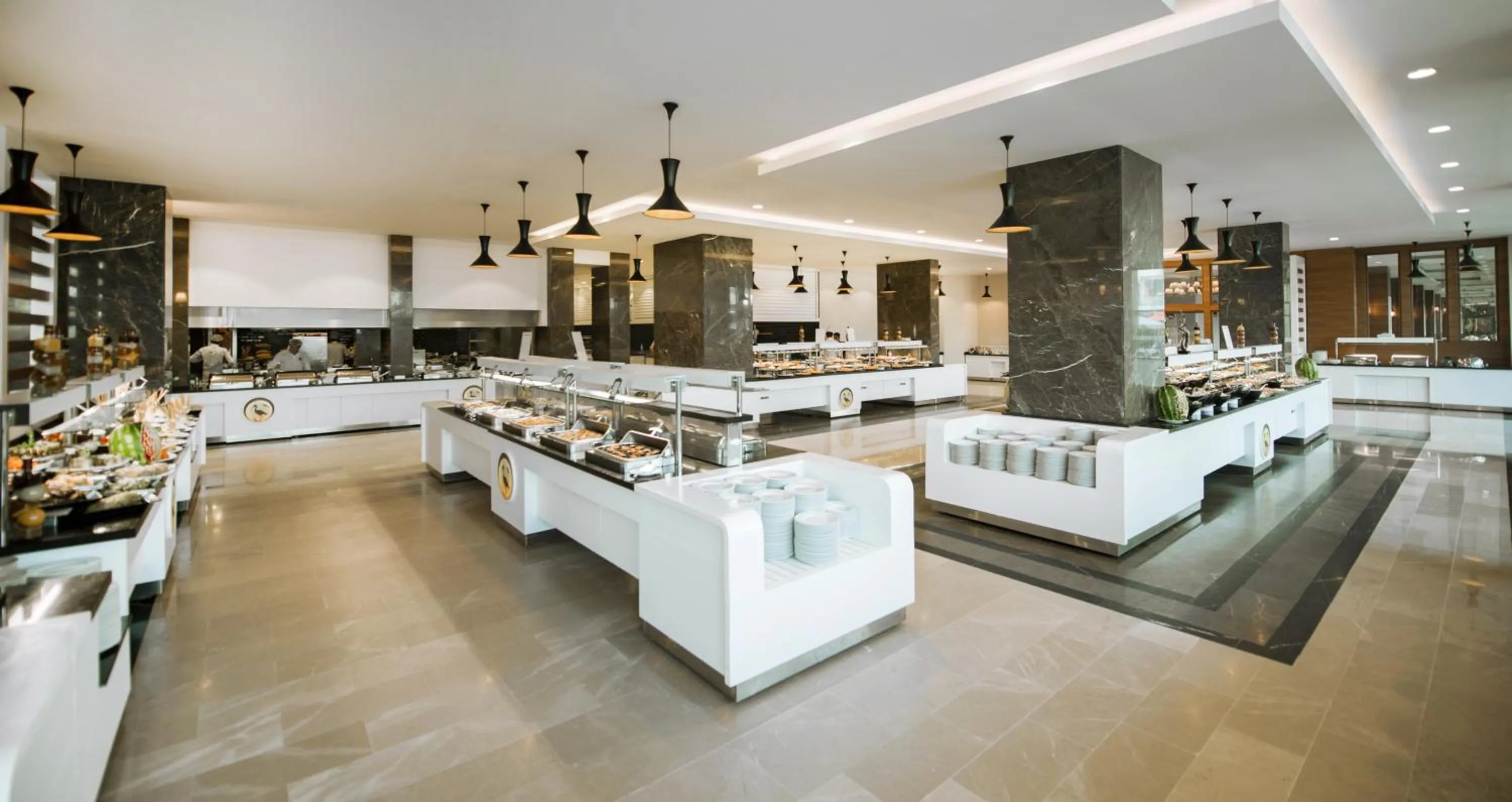 Restaurant/places to eat in Port Nature Luxury Resort