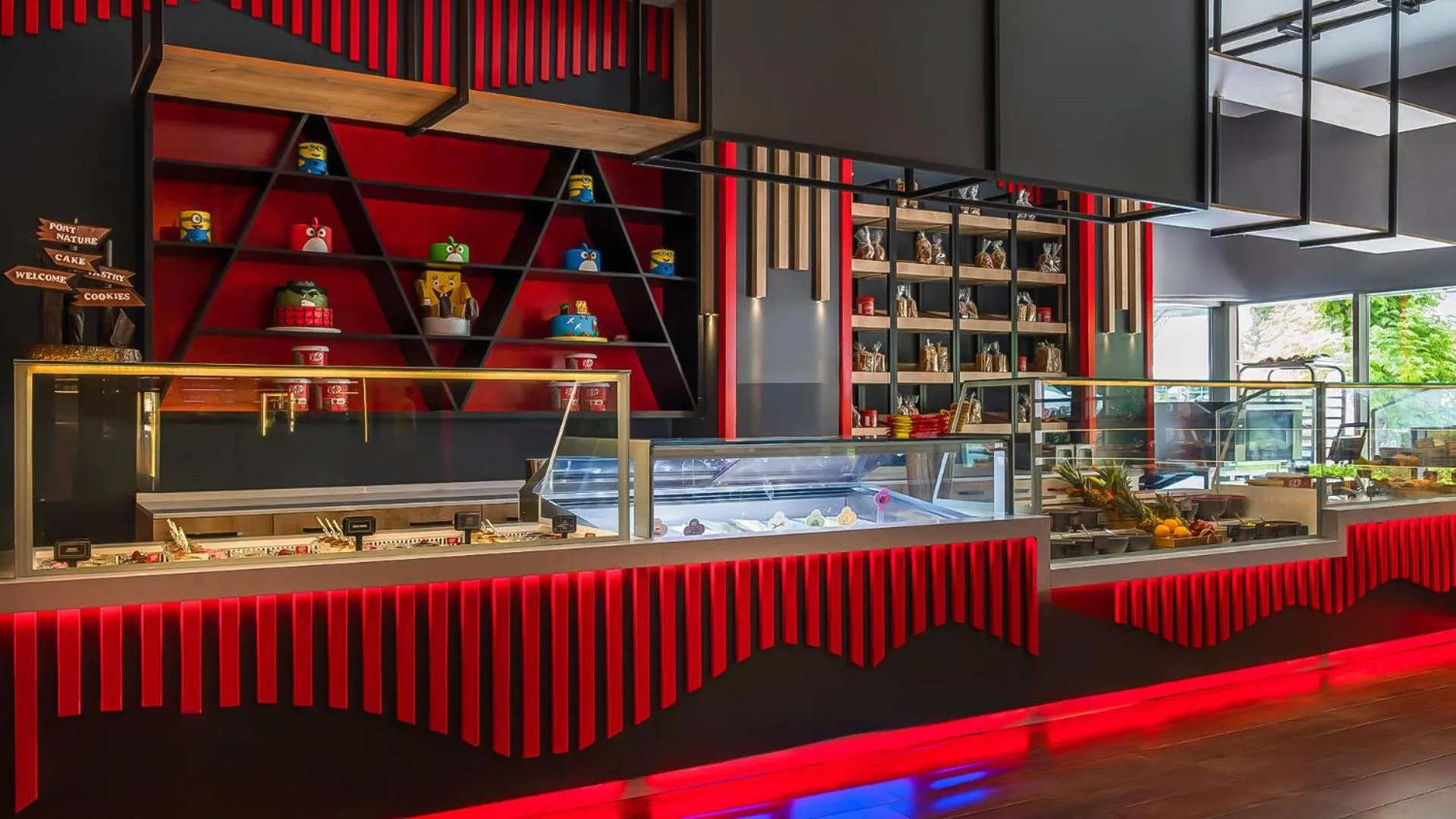 Restaurant/places to eat in Port Nature Luxury Resort