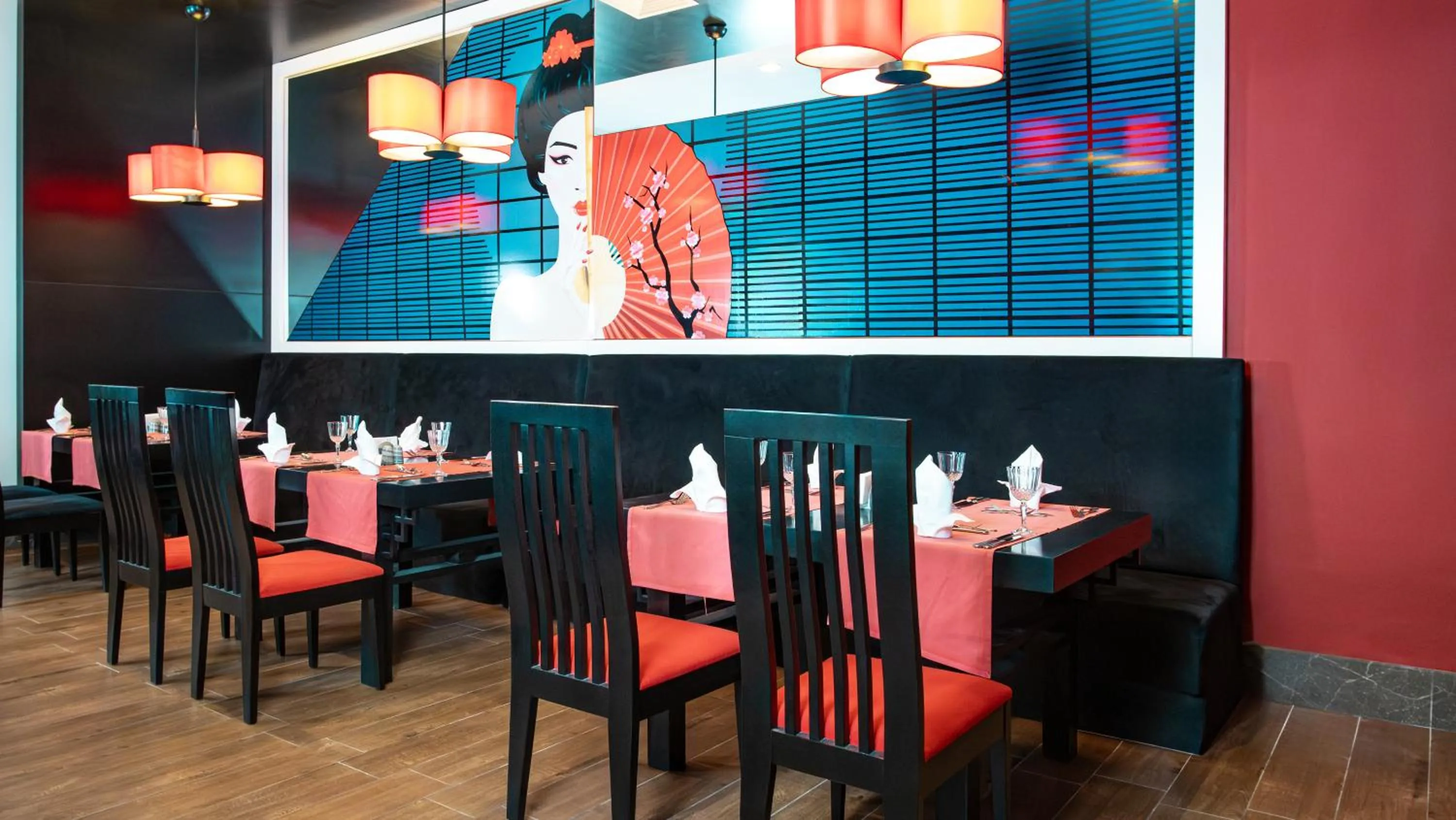 Restaurant/places to eat in Port Nature Luxury Resort