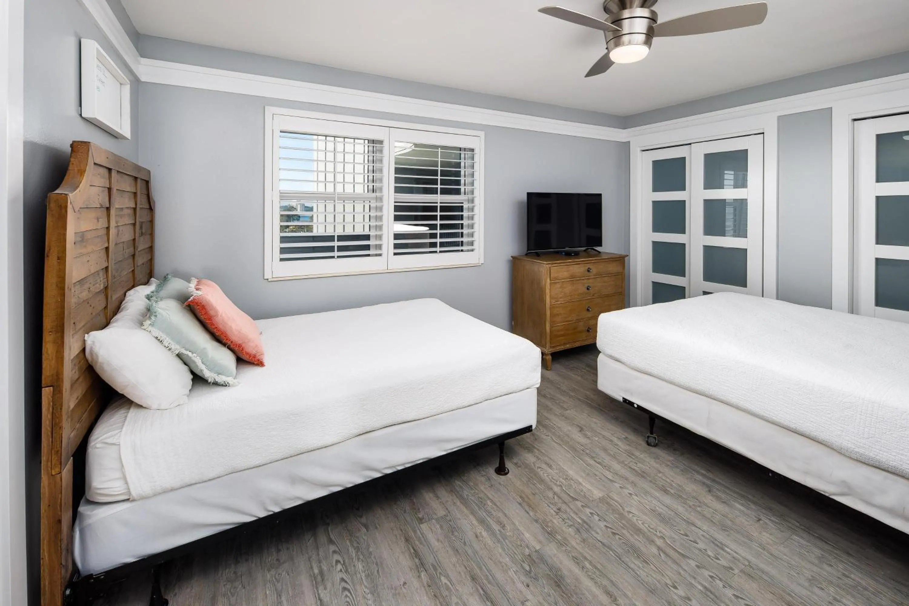 Bed in Nautilus 2710 Gulf View 7th Flr 2 BR 2 BA