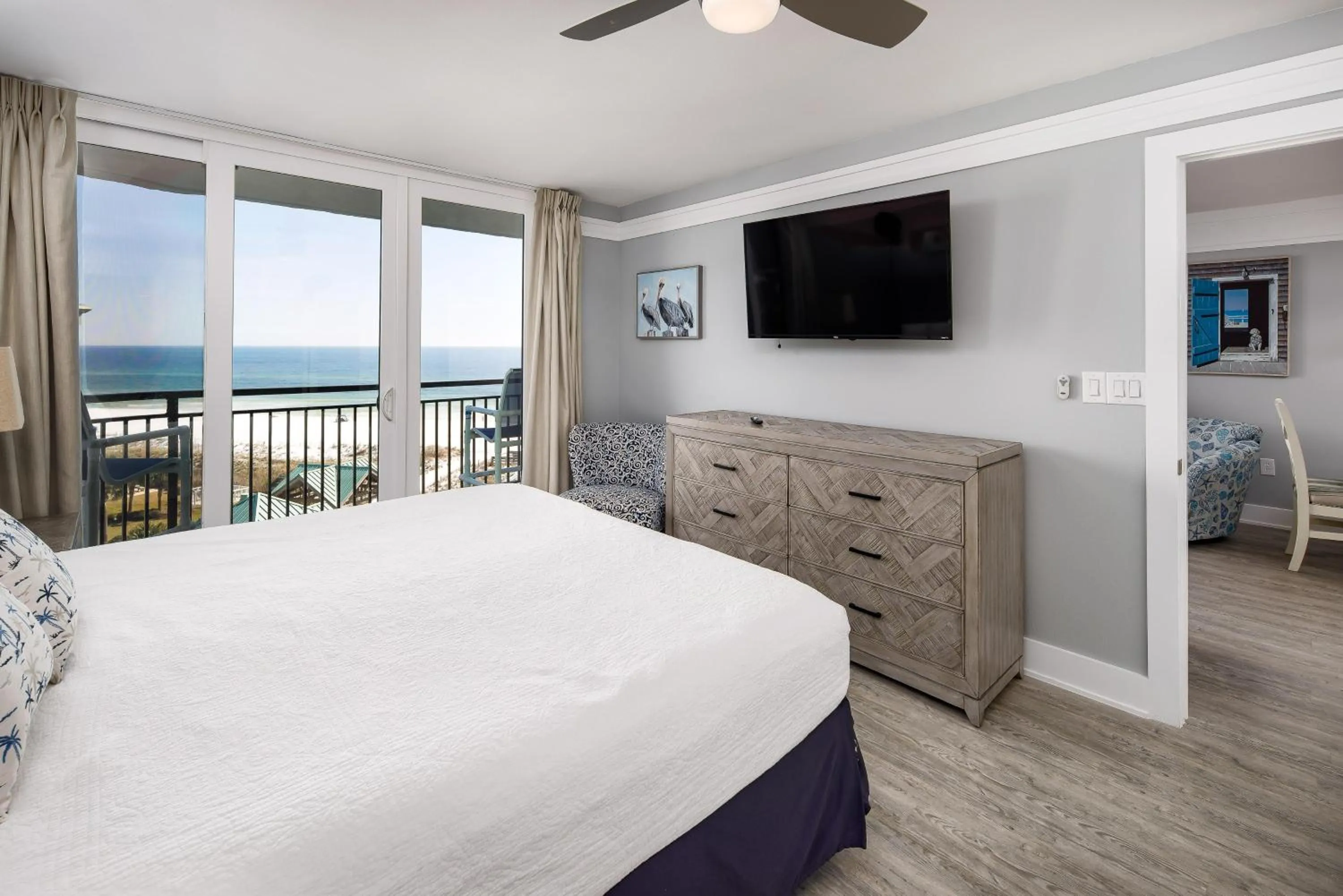 Bed in Nautilus 2710 Gulf View 7th Flr 2 BR 2 BA