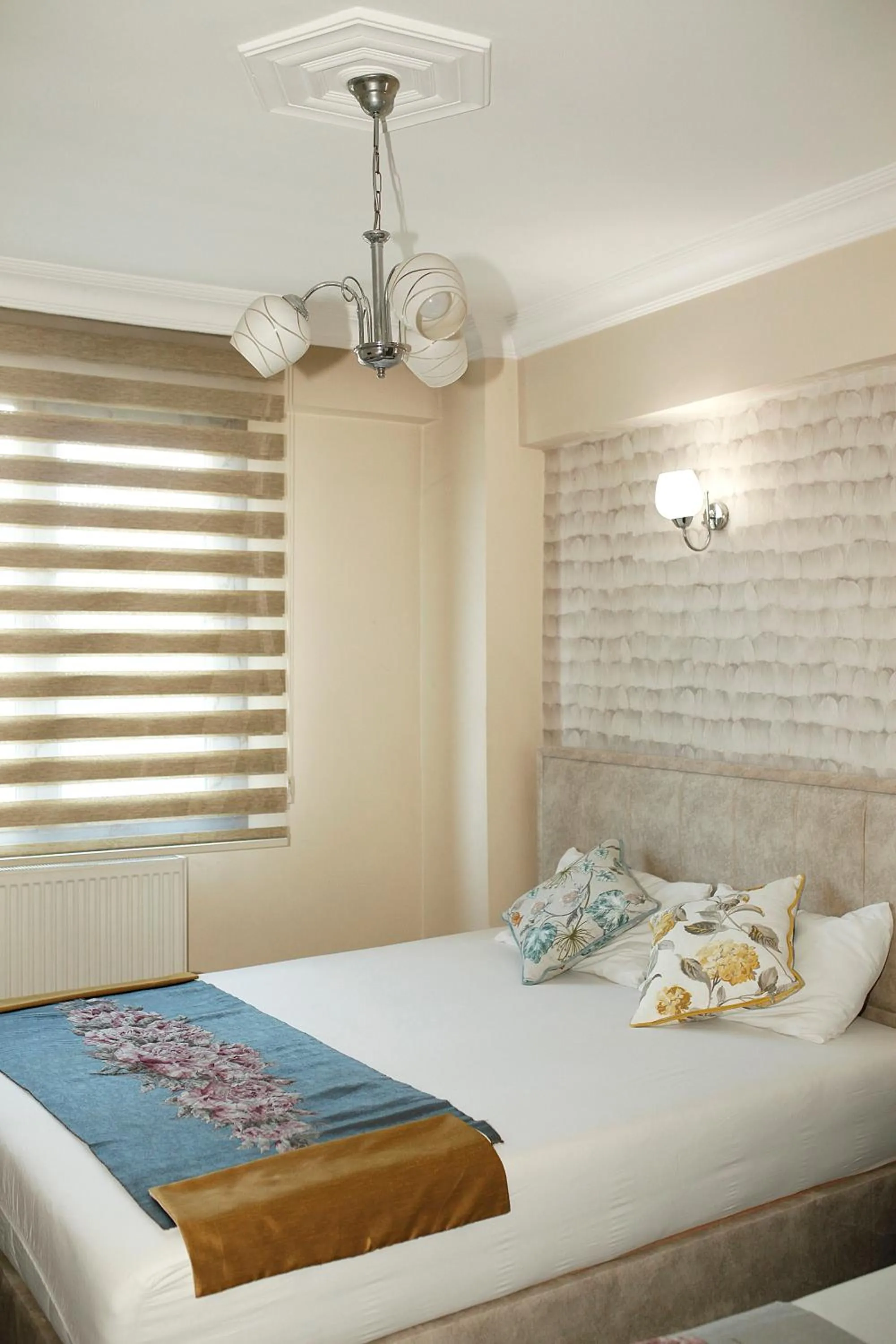 Patio, Bed in Birlik Apart Hotel