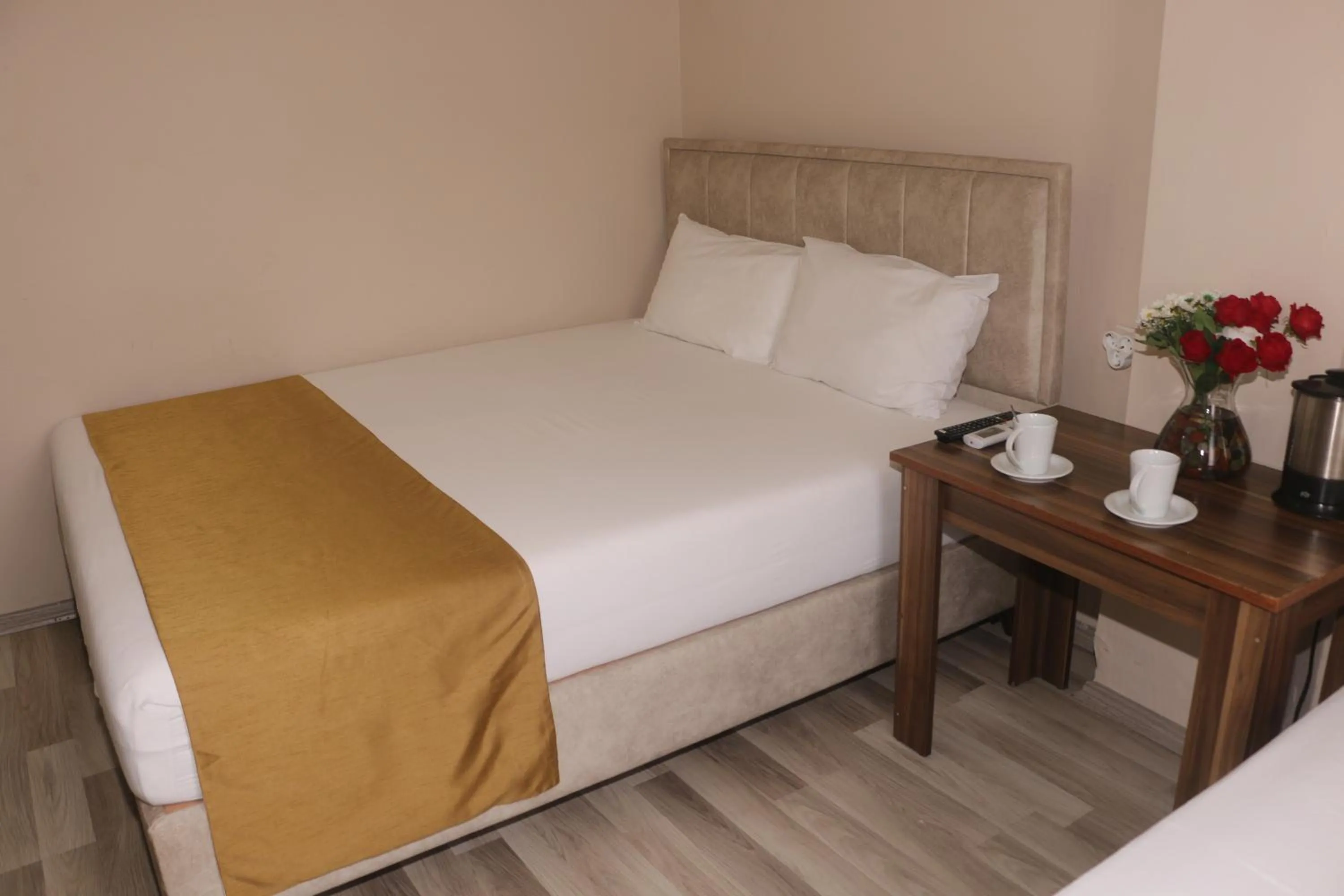 Bed in Birlik Apart Hotel