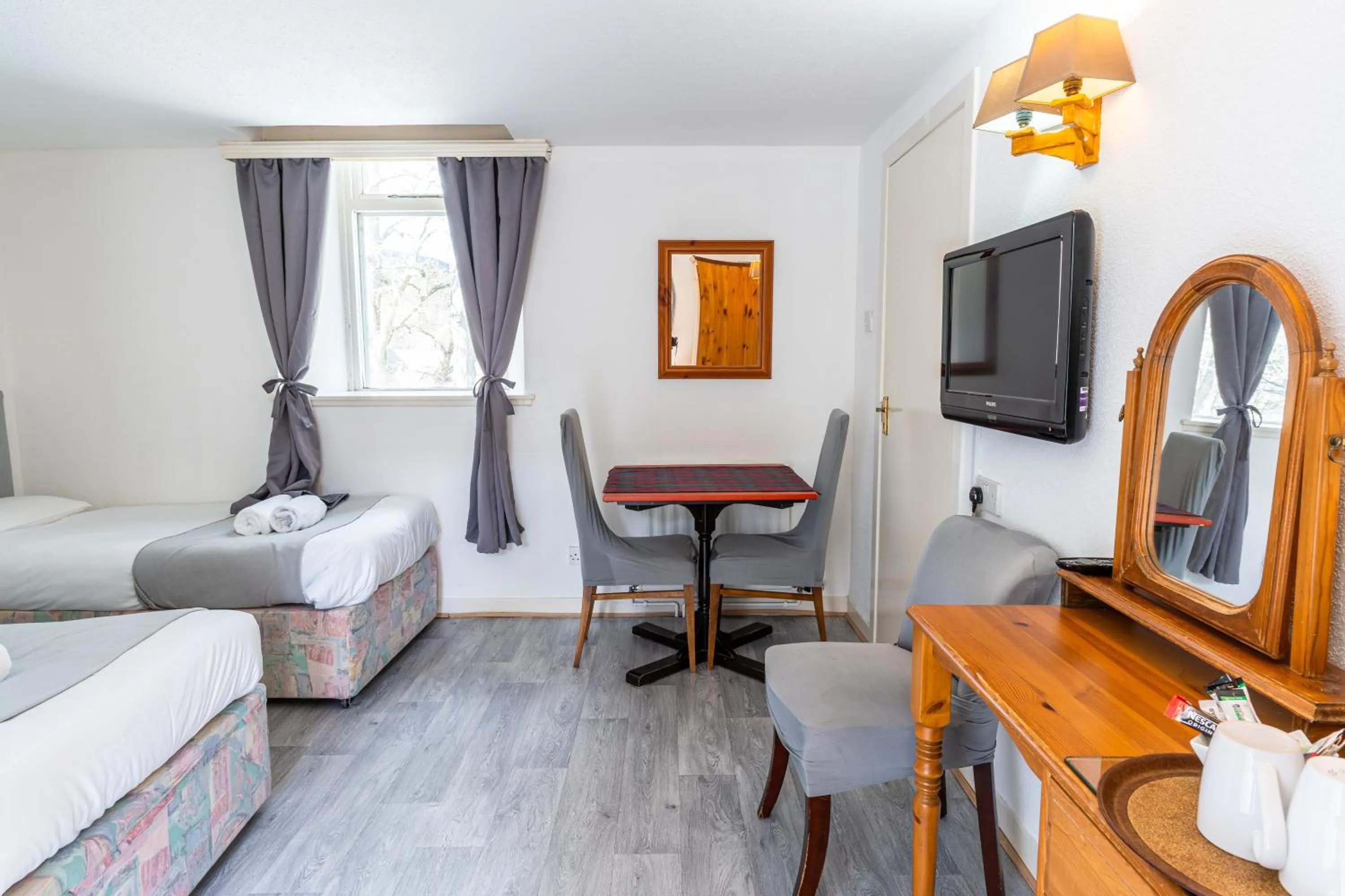 Bedroom, Bed in Columba House