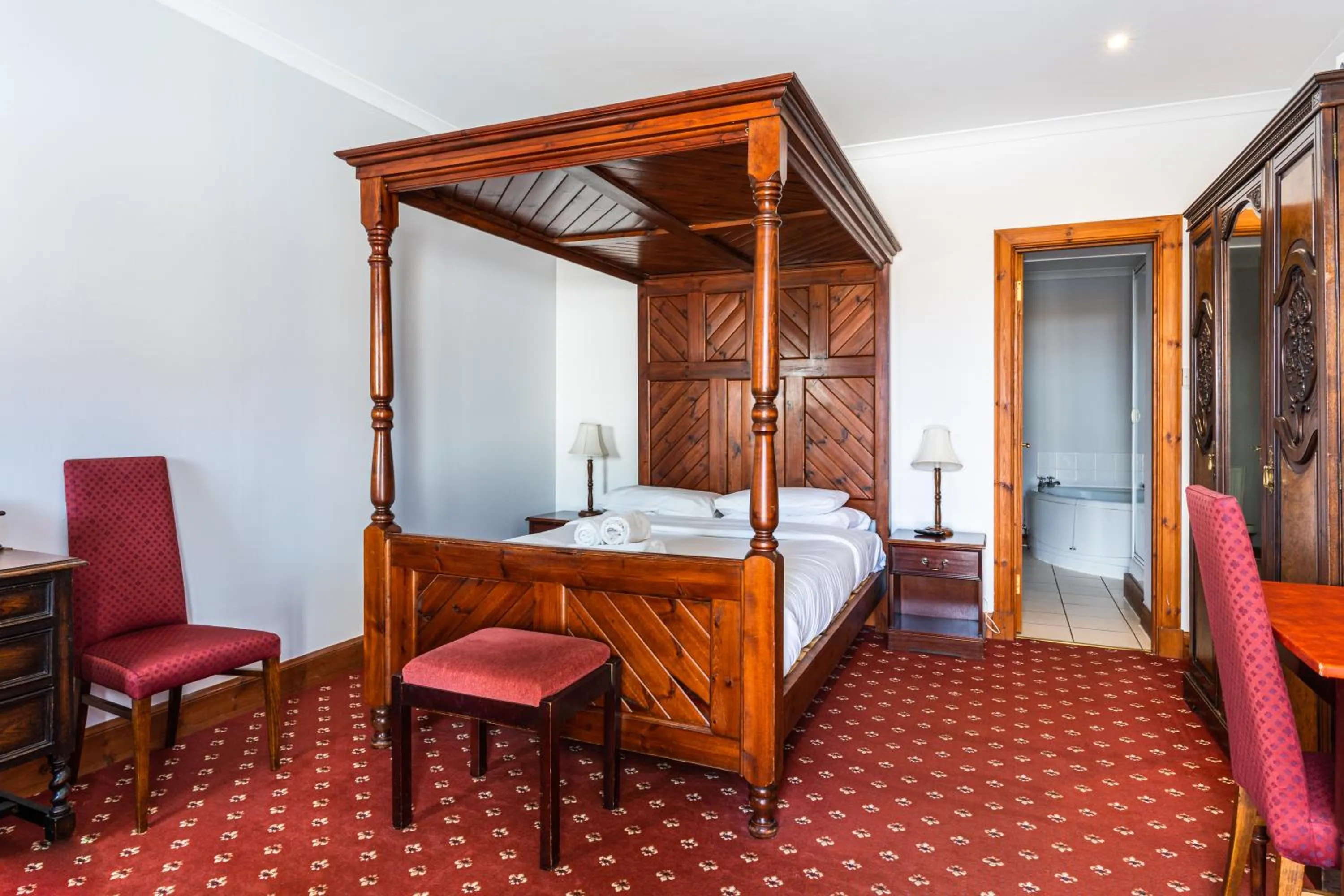 Bedroom, Bed in Columba House