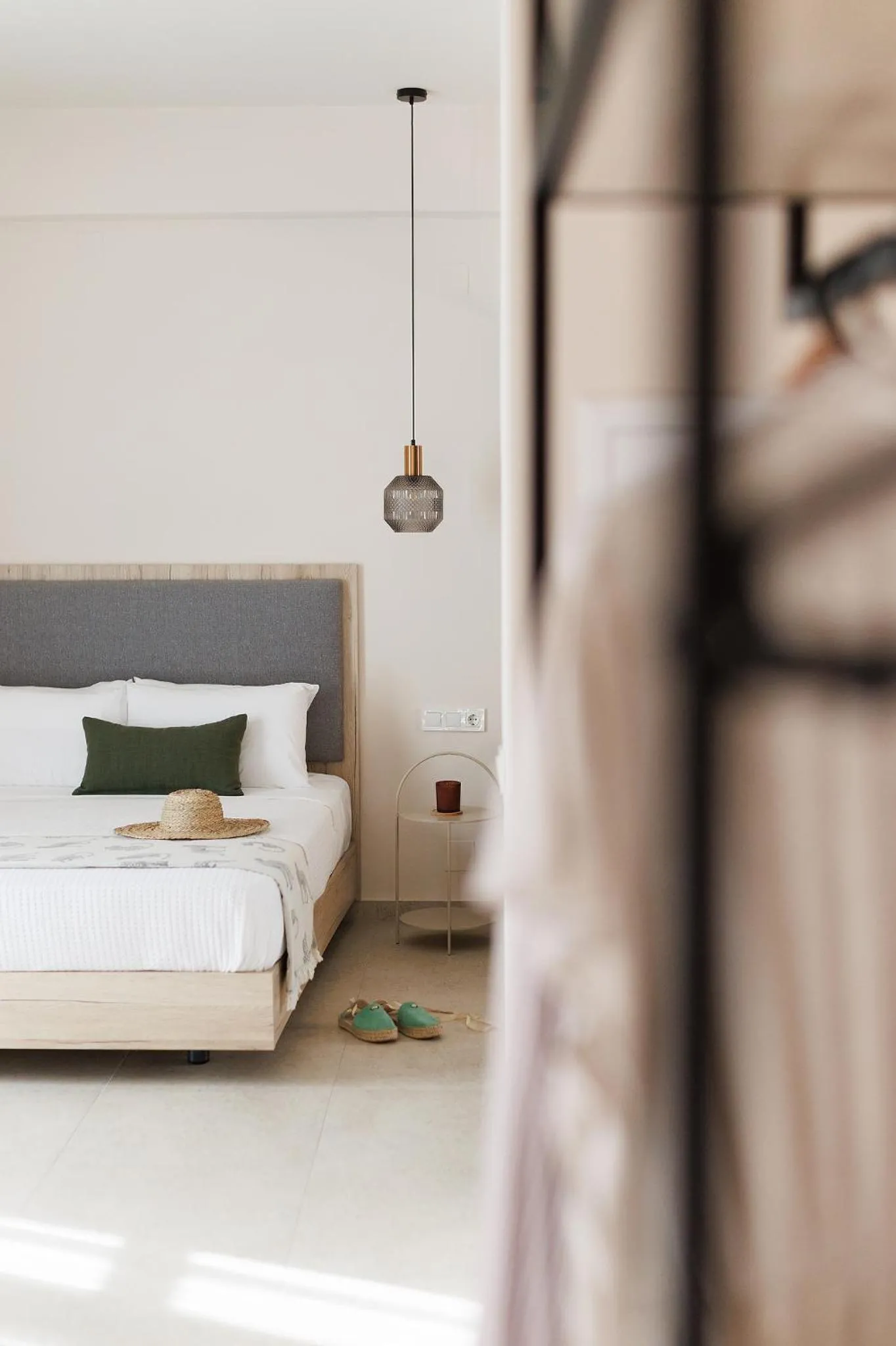 Bed in Limeria studios & maisonettes