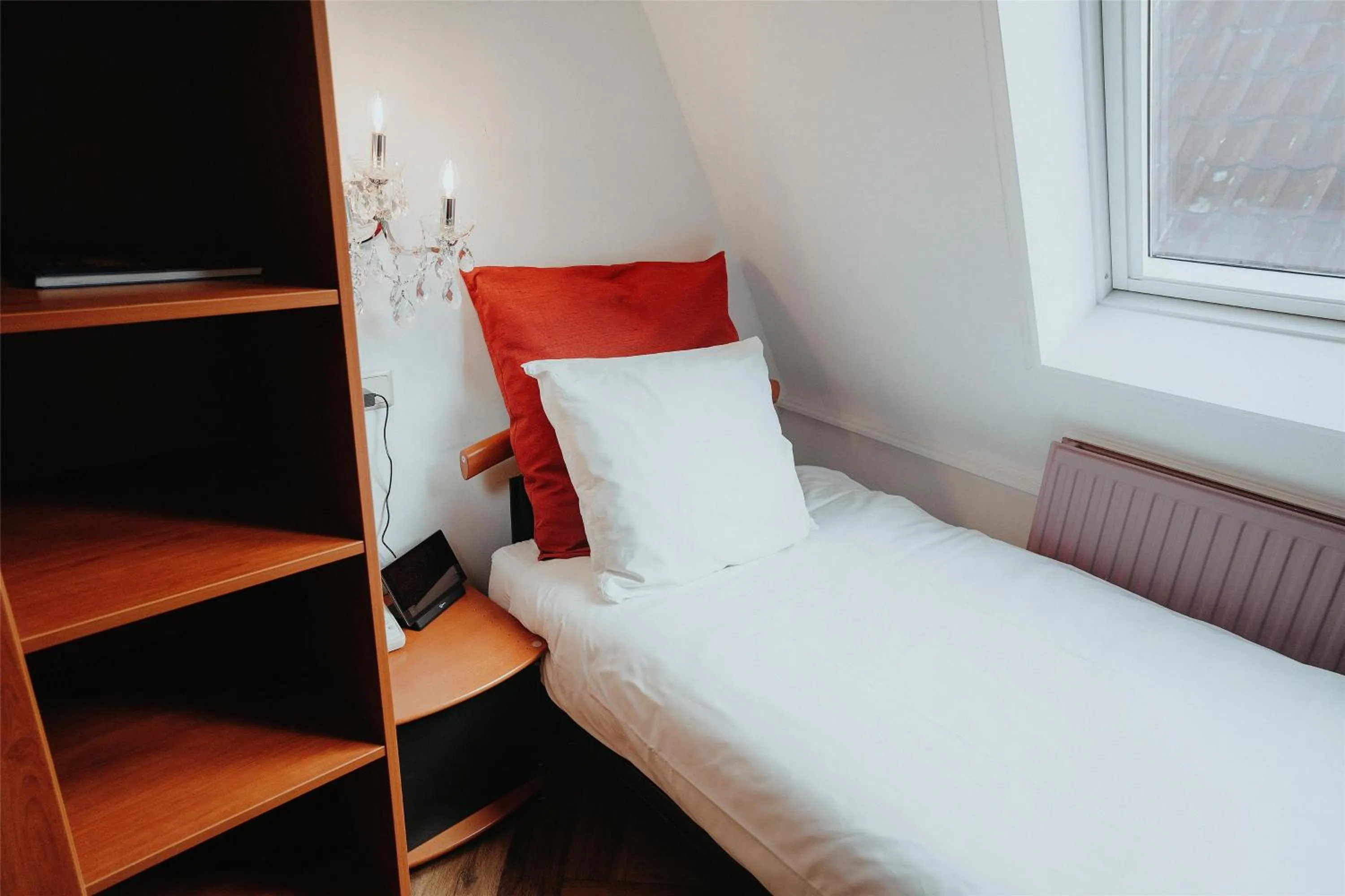 Bedroom, Bed in Grand Museum Hotel, BW Signature Collection