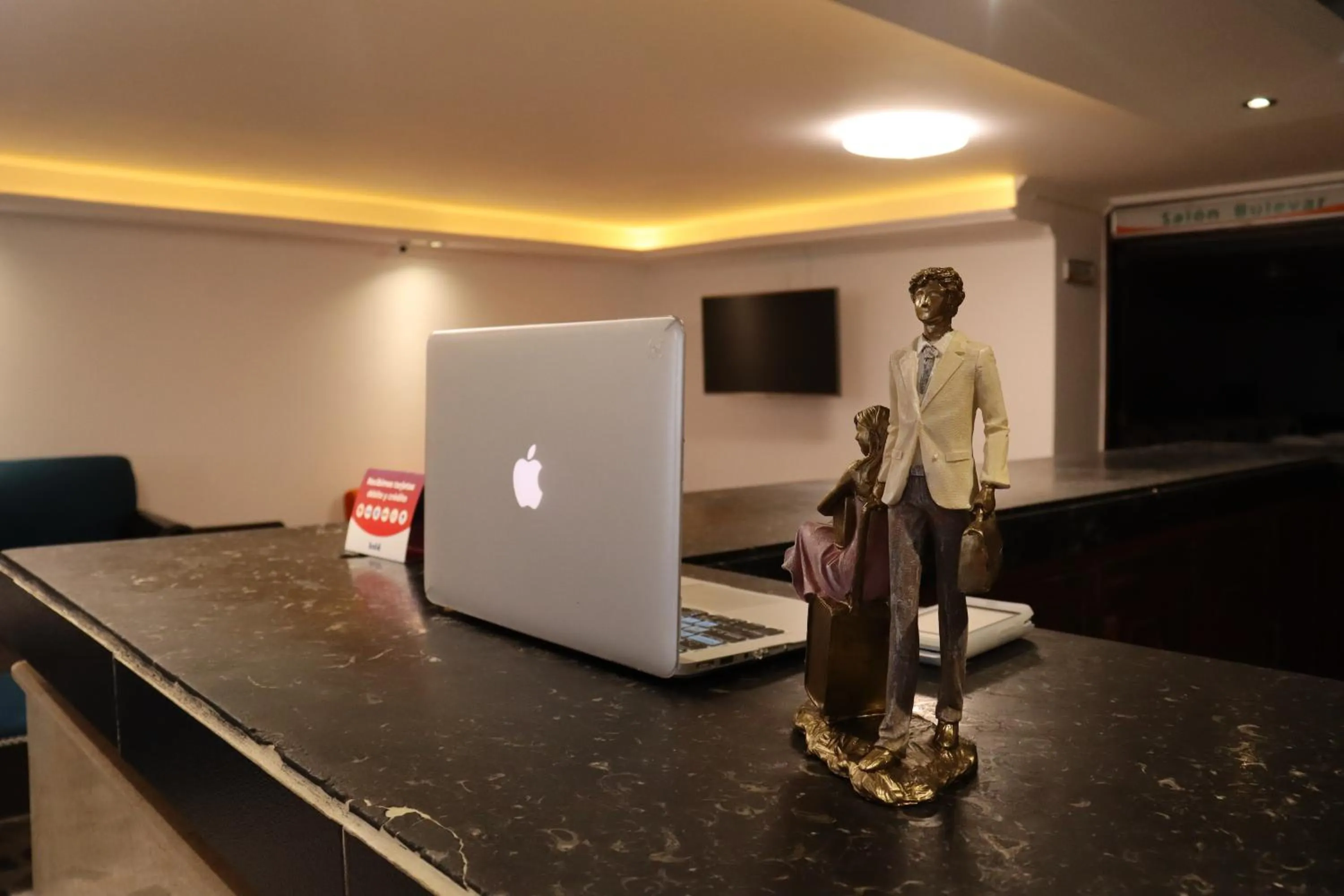 Lobby or reception in Hotel Inambu Villavicencio