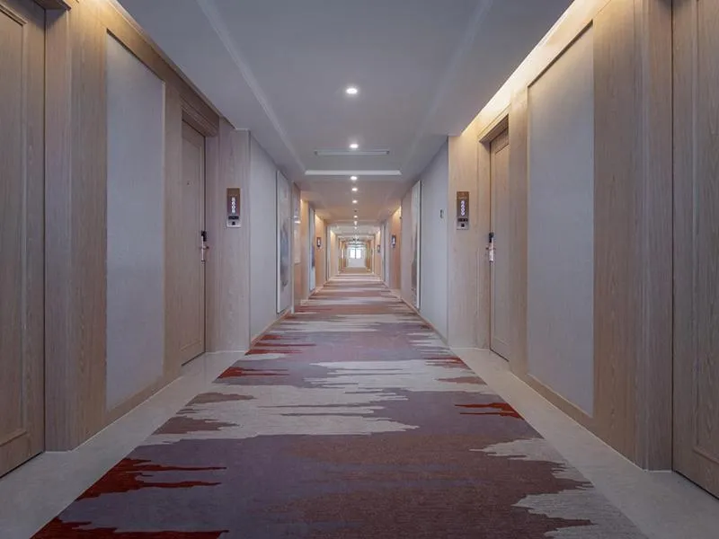 Vienna International Hotel South Gate of Shenzhen International Convention and Exhibition Center