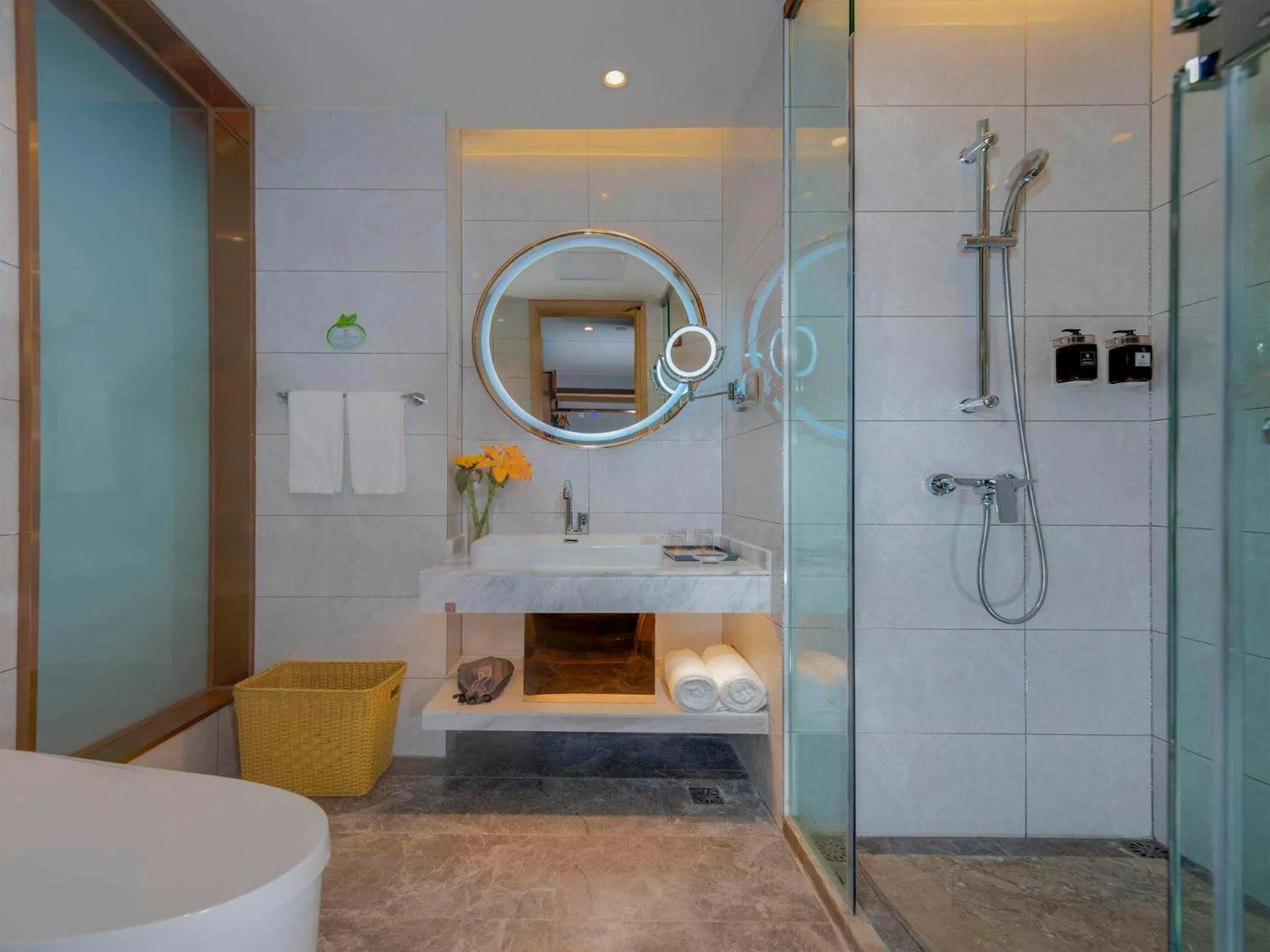 Vienna Hotels Yuncheng Hedong Street Wanda Store