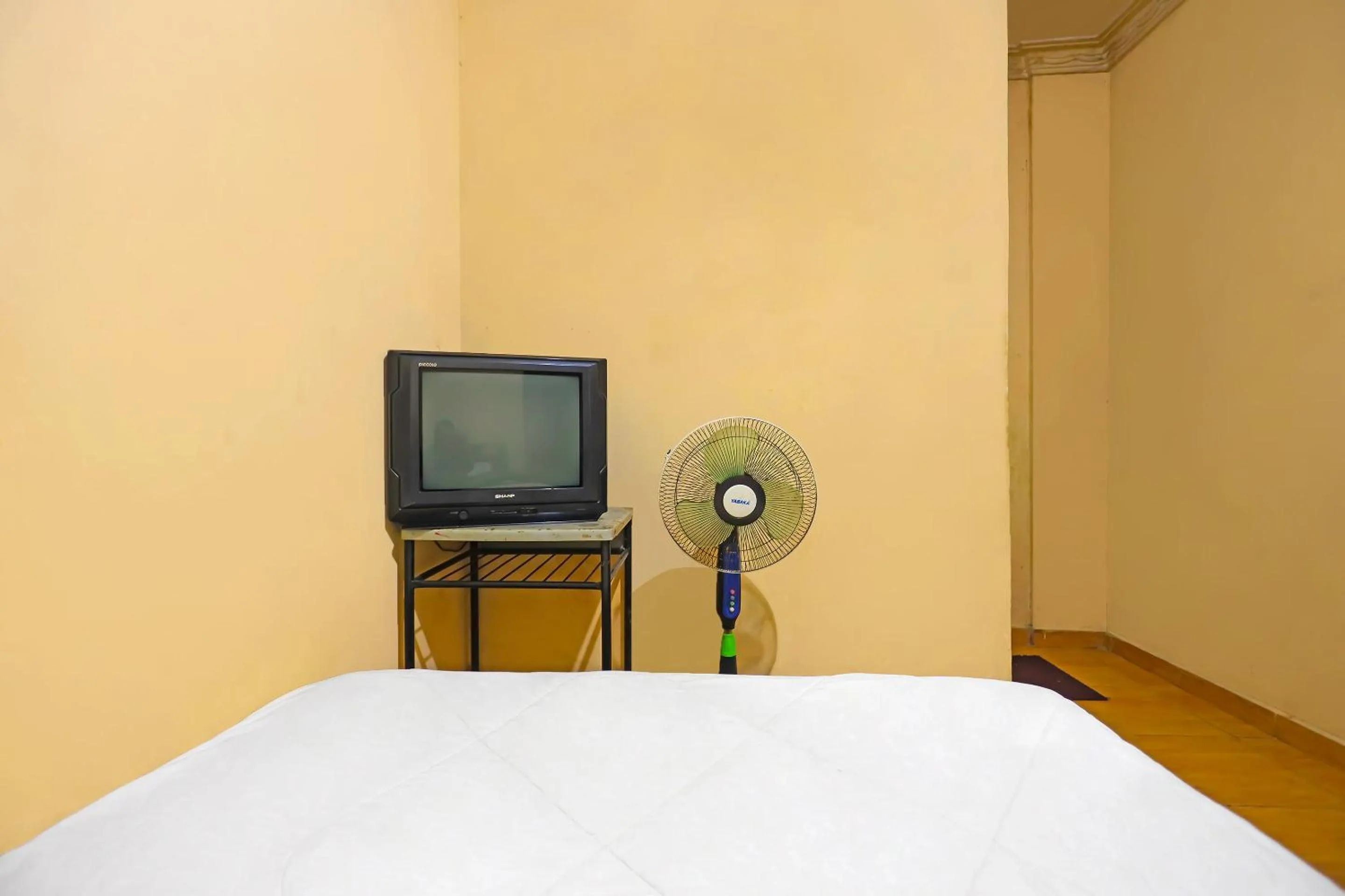 Bedroom, Bed in SPOT ON 92569 Anto Homestay SyariahNearPelabuhan Feri Harbor Bay